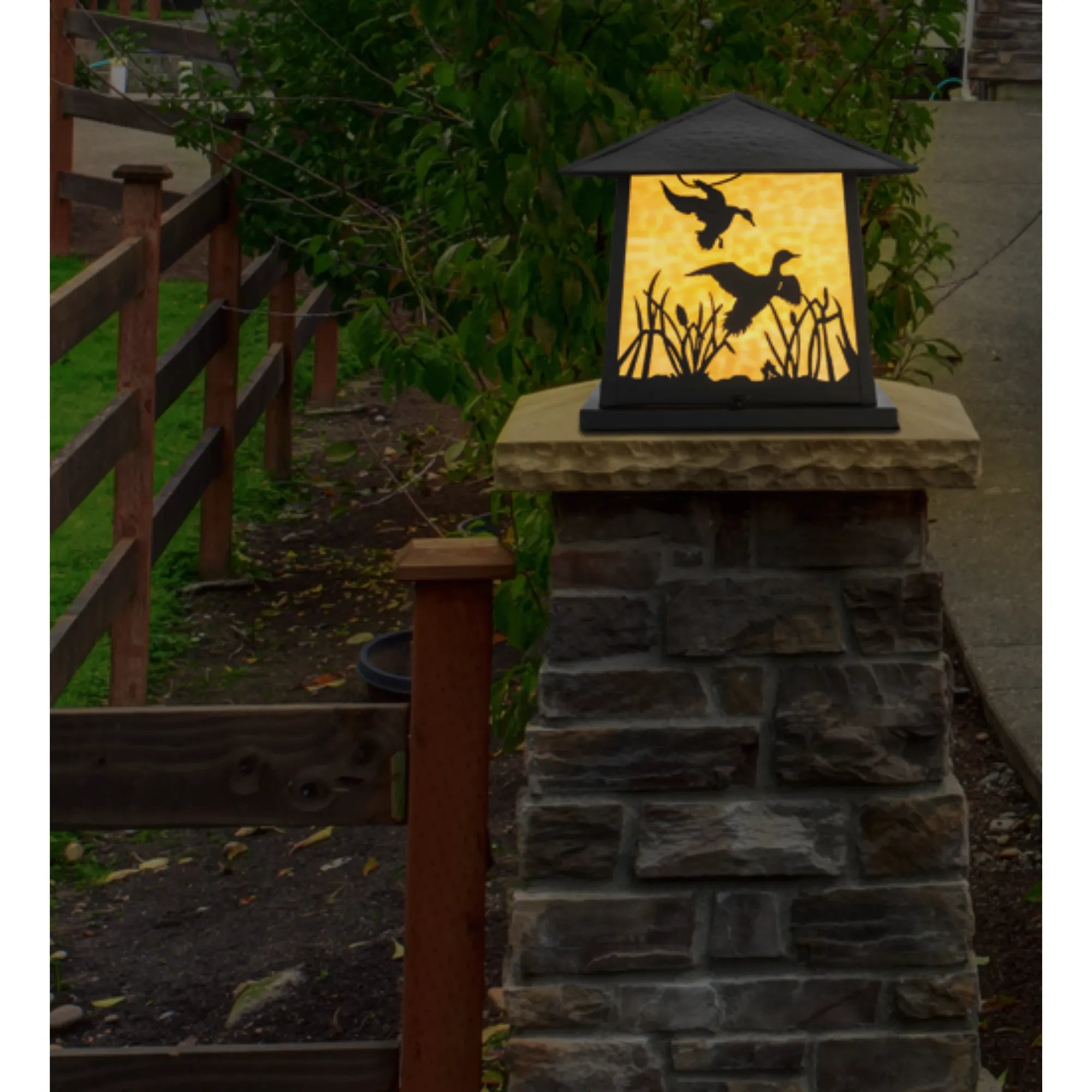 18"Sq Duck Hunter W/Dog Pier Mount – Black – Beige Art Glass – Wet-Rated – Meyda Lighting