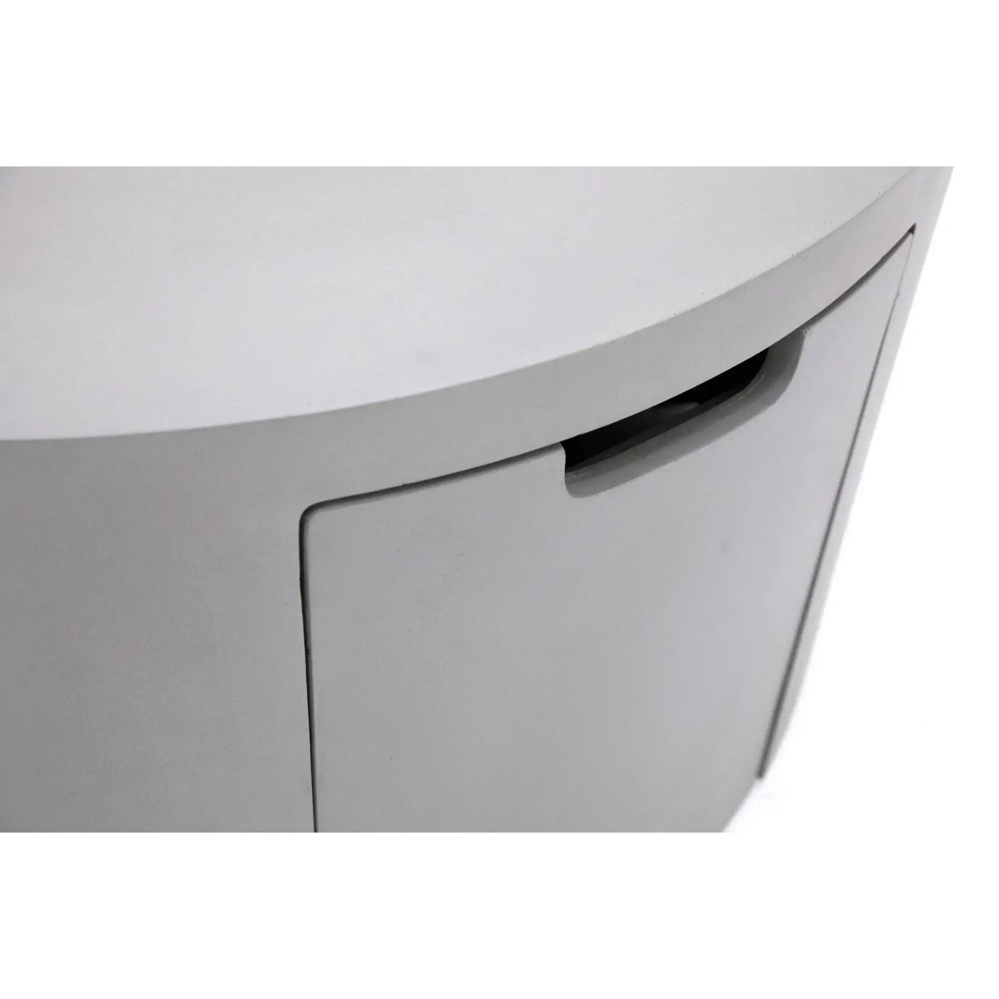Pacaya 43″ Round Concrete Liquid Propane Fire Table with Hidden Tank – Elementi Elementi
