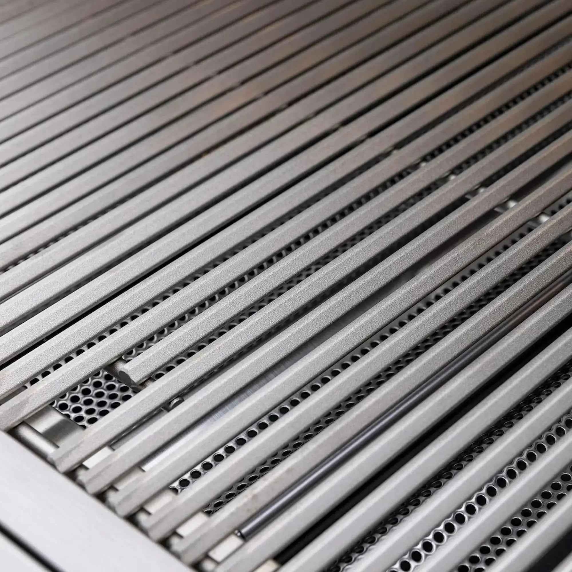 Blaze LTE+ Marine 32-Inch 4-Burner Built-In Natural Gas Grill With Rear Infrared – BLZ-4LTE3MG-NG Blaze