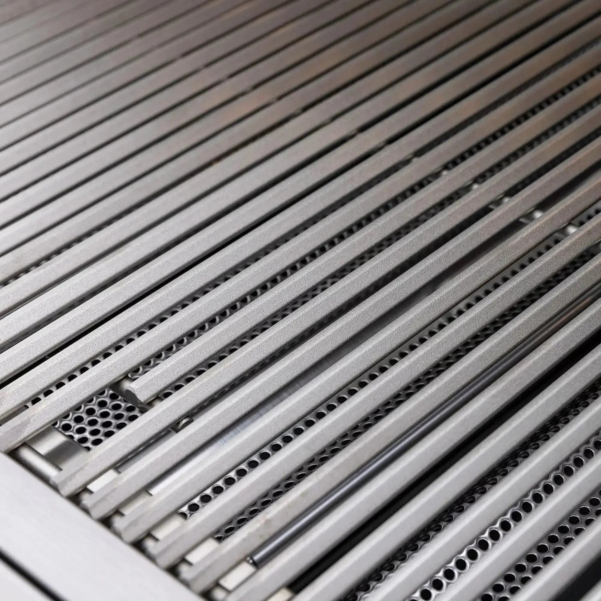 Blaze LTE+ 40-Inch 5-Burner Freestanding Gas Grill with Cart Blaze