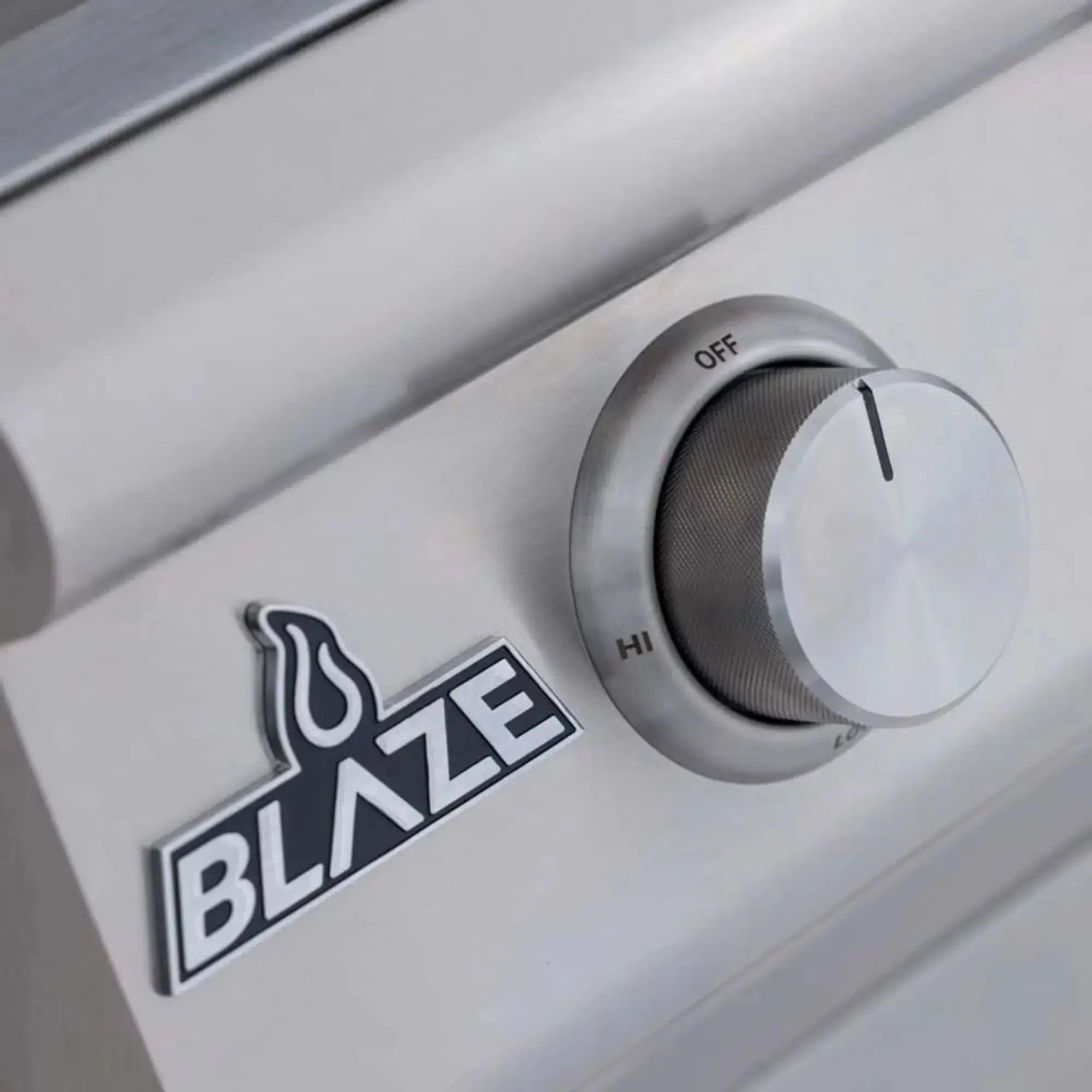 Blaze BCM 32-Inch 4-Burner Built-In Gas Grill Blaze