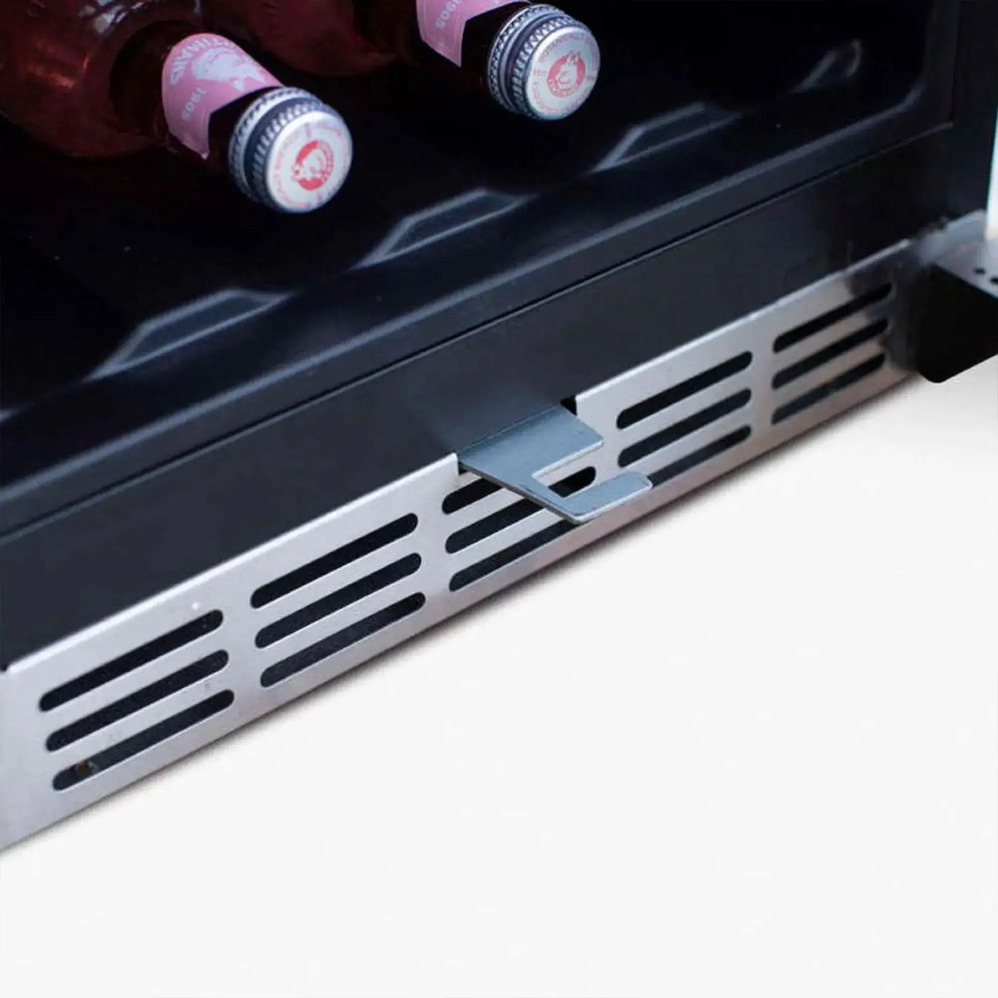 Summerset 15" 3.2 Cu. Ft. Outdoor Rated Refrigerator — Glass Door & SS Handle | RFR-15G Summerset