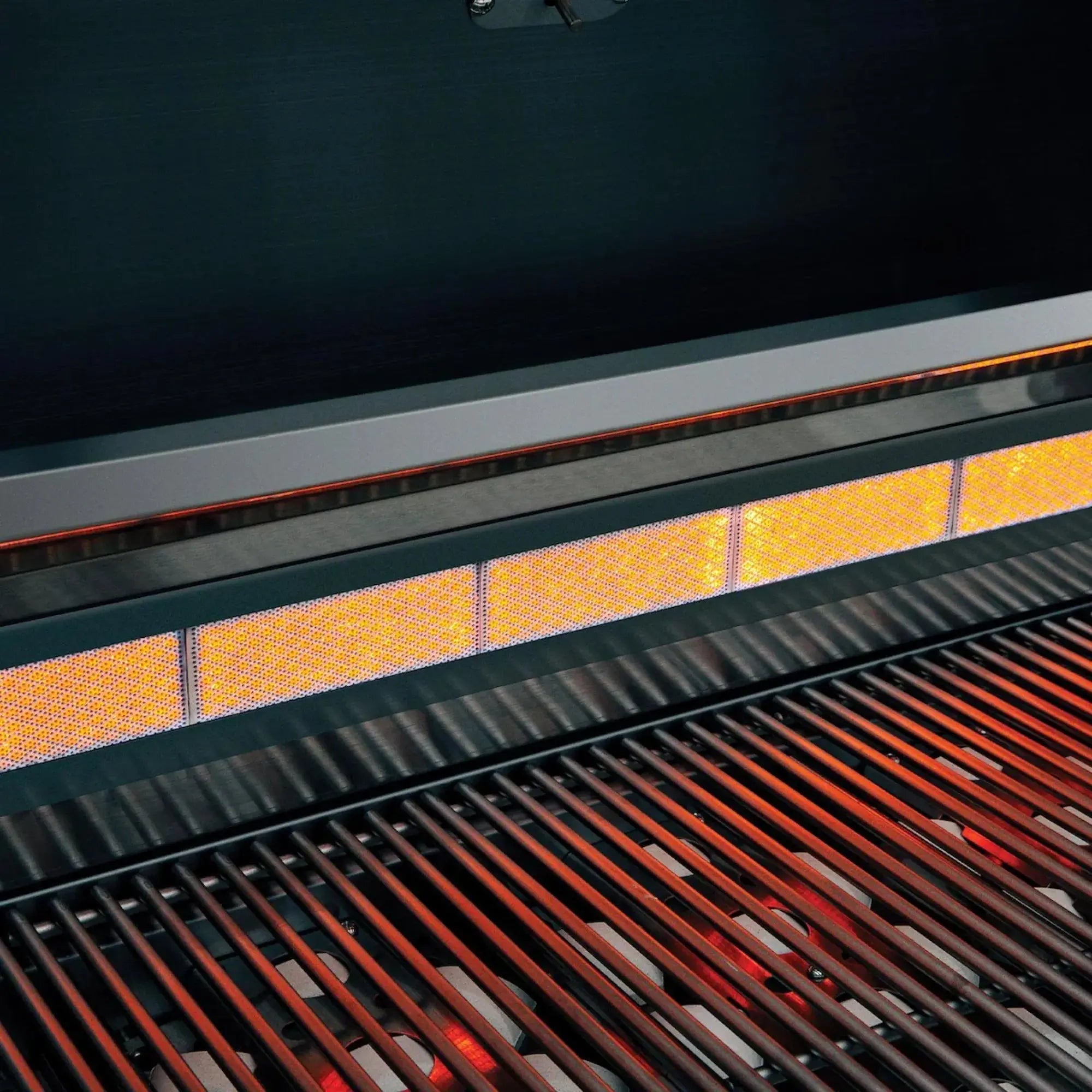 Summerset Sizzler Pro 40" 5-Burner Freestanding Gas Grill w/ Cart — 85,000 BTU | SZRPRO40 Summerset