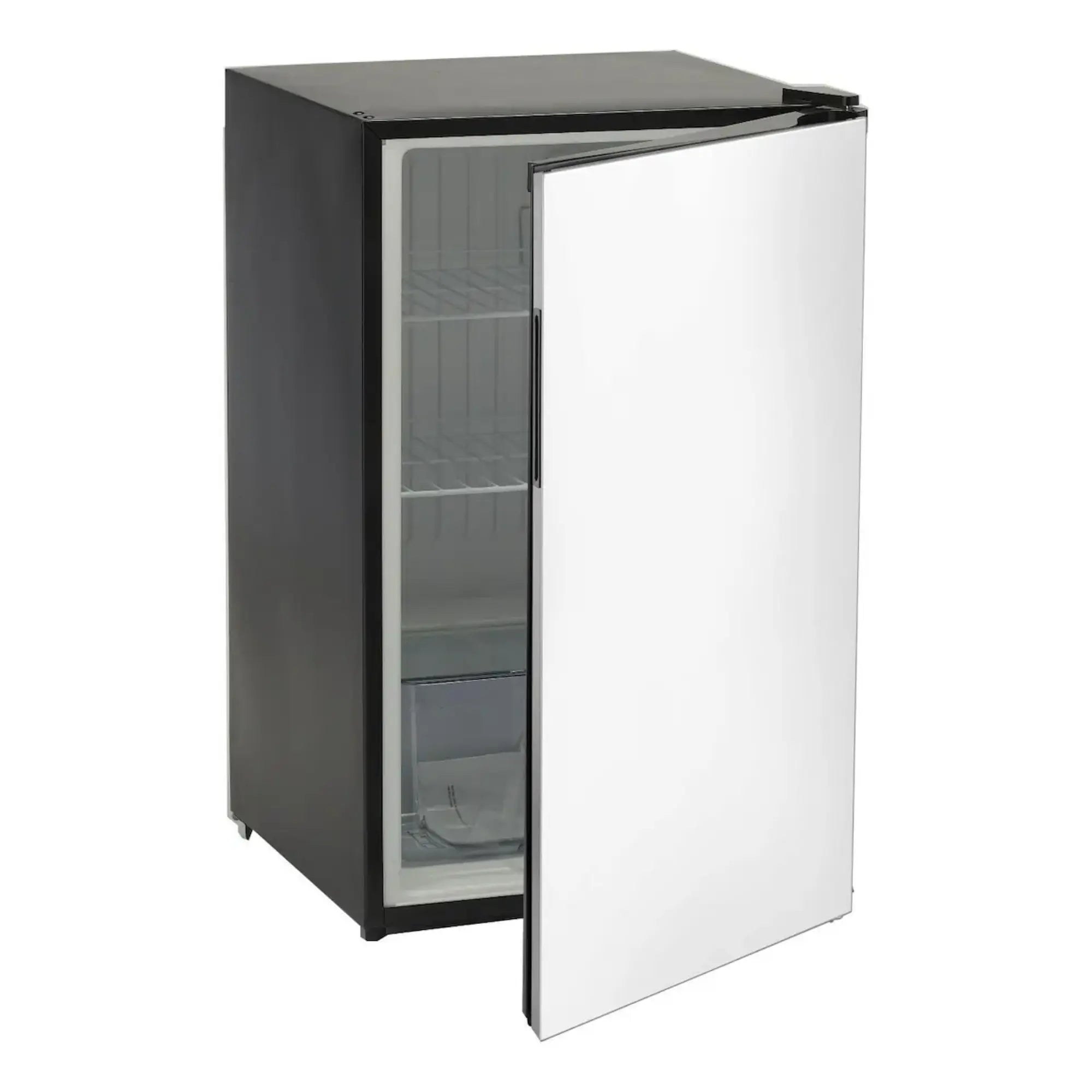 Bull 4.5 Cu. Ft. Compact Refrigerator Bull