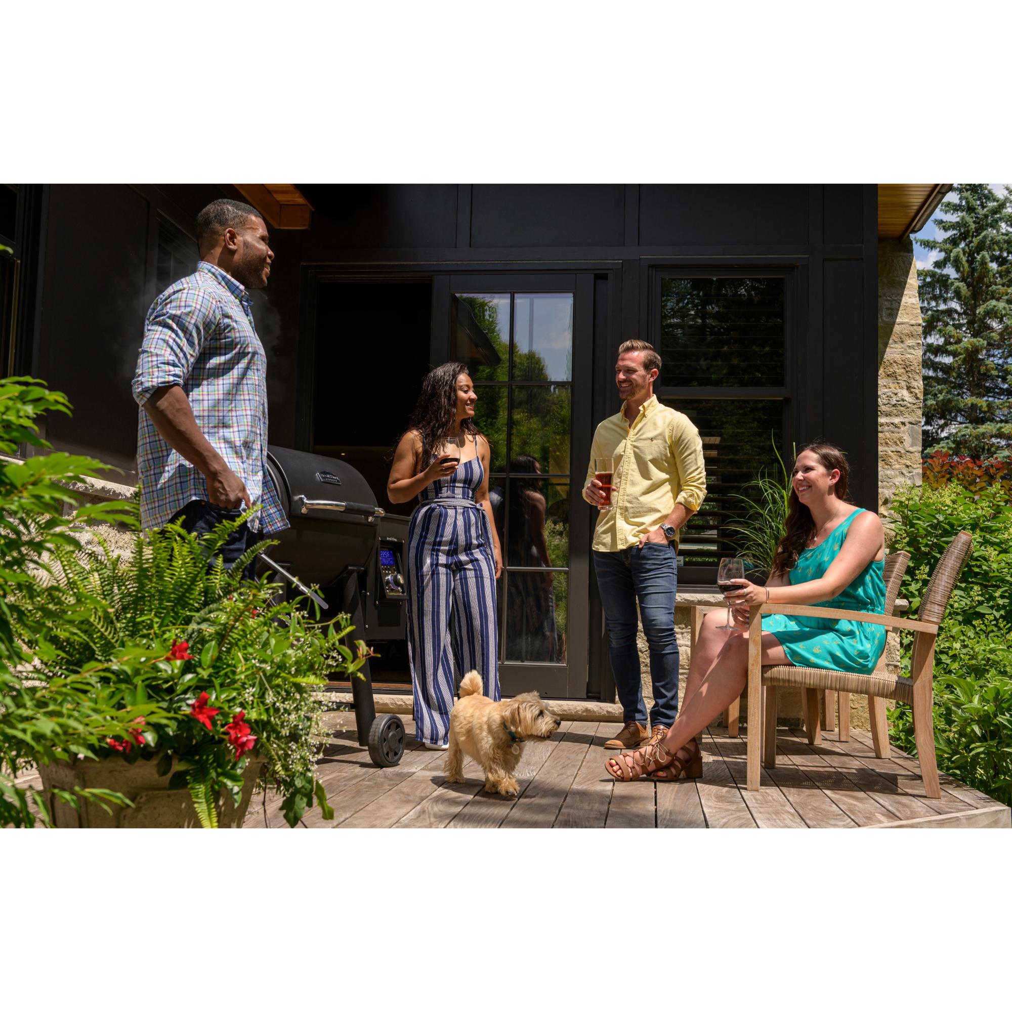 Broil King Regal Pellet 400 Wi-Fi Grill