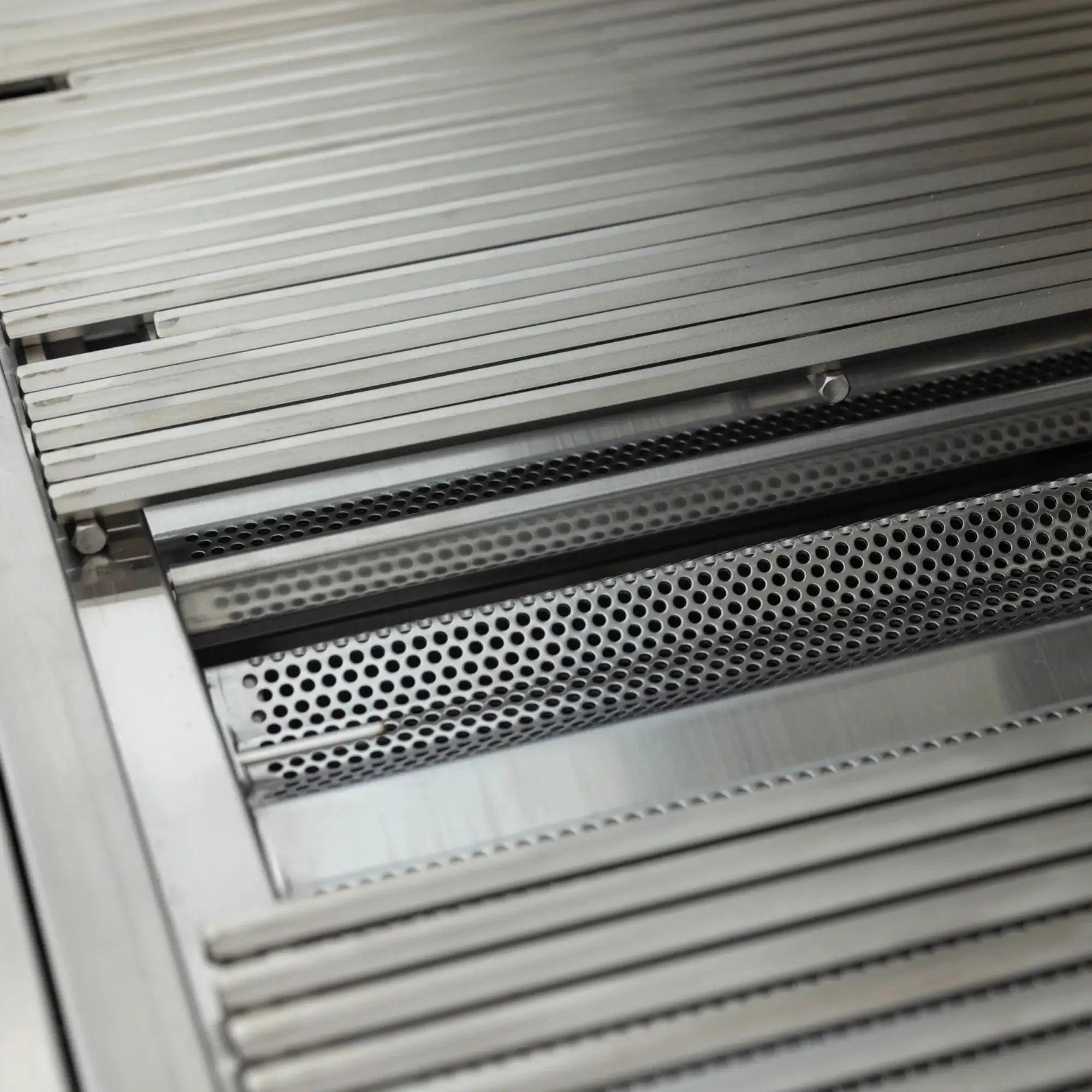 Blaze LTE PRO 40-Inch 5-Burner Built-In Gas Grill Blaze