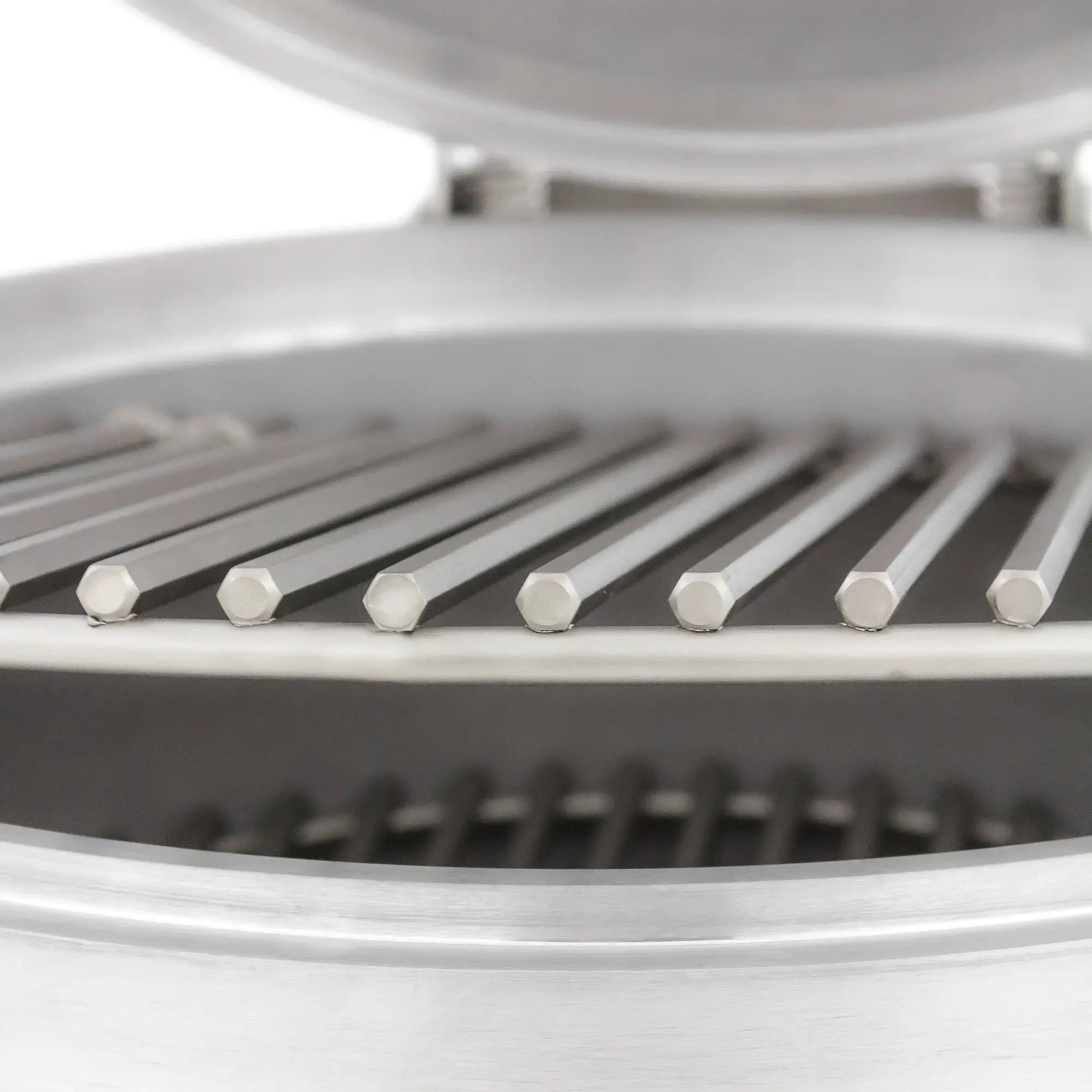 Blaze 20-Inch Cast Aluminum Kamado Grill Blaze