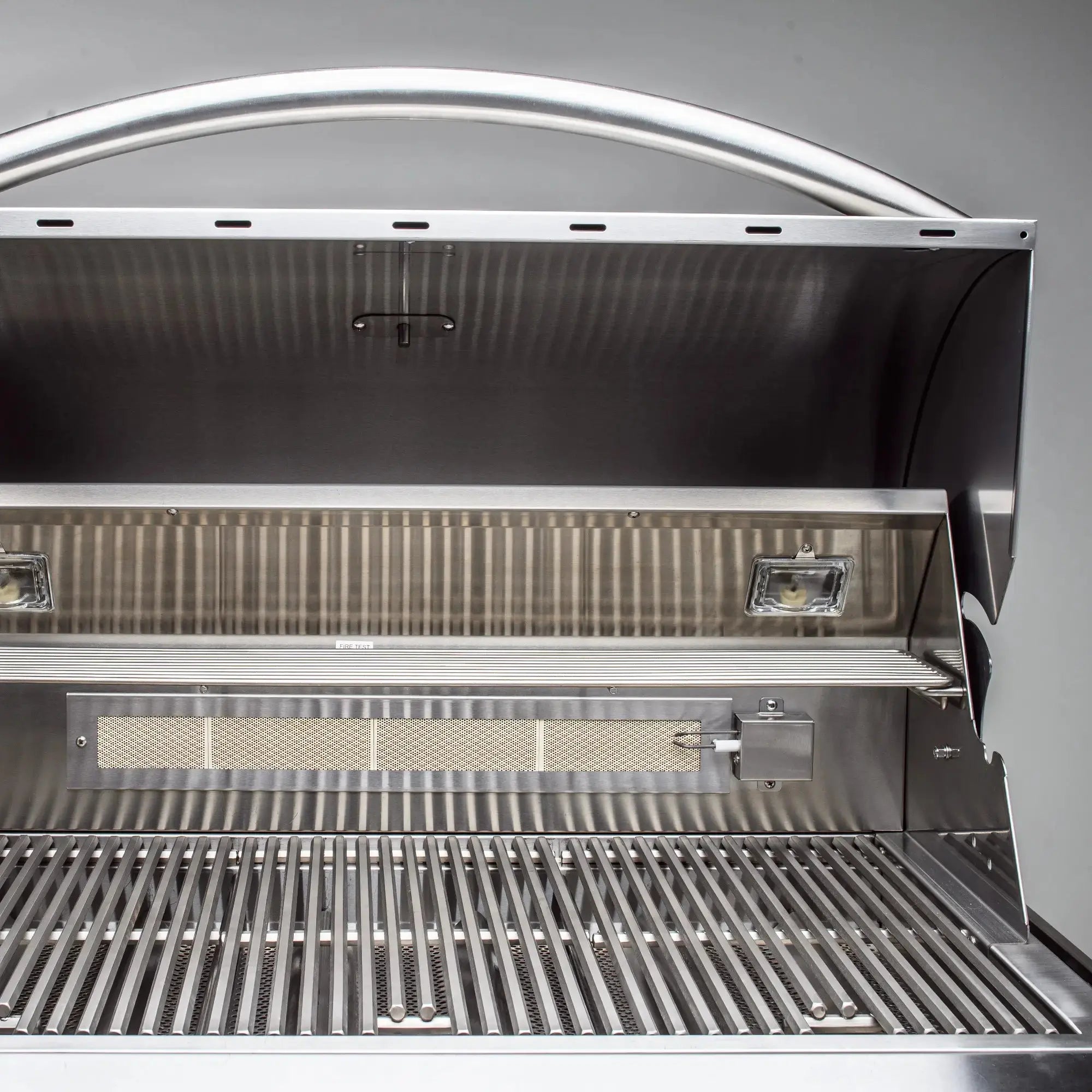 Blaze Professional LUX 34-Inch 3-Burner Built-In Gas Grill Blaze