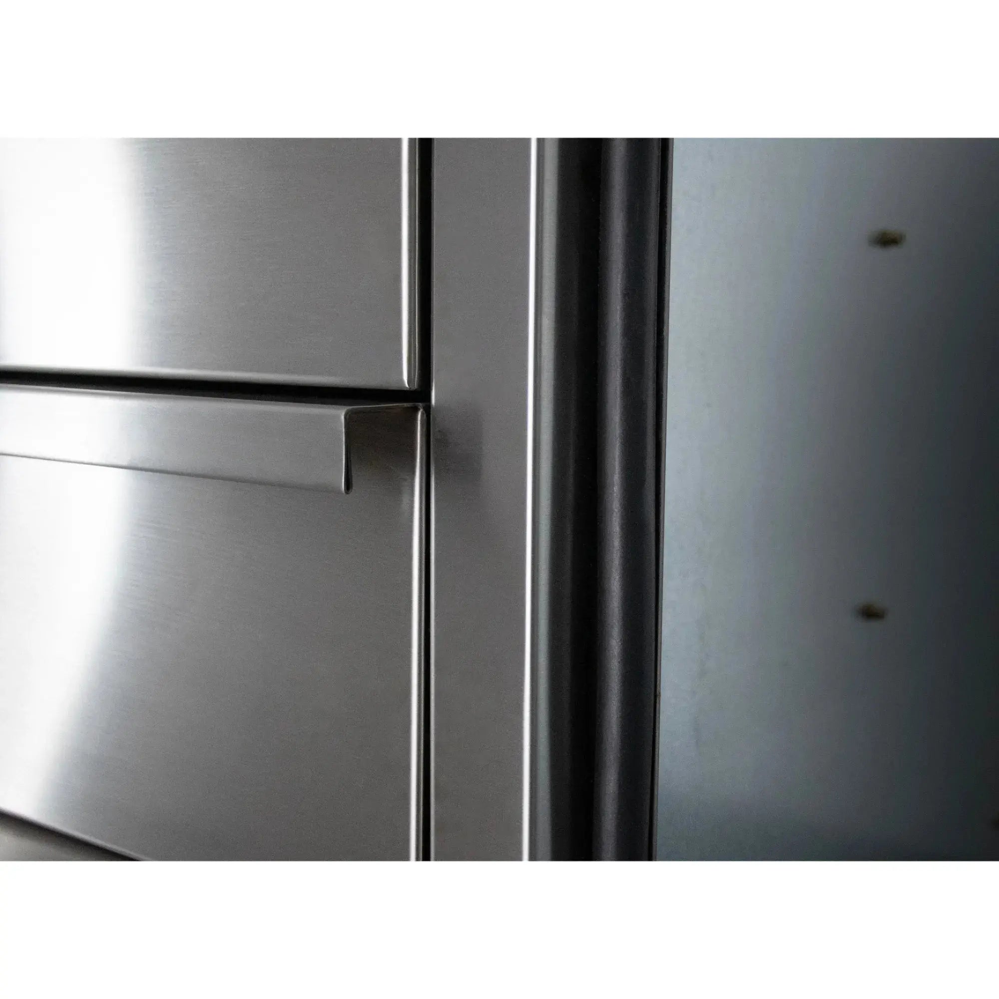 American Made Grills 18" Triple Drawer (DR3-18-AMG) — 3 Full-Extension Drawers, 304 SS, Flush Mount American Made Grills
