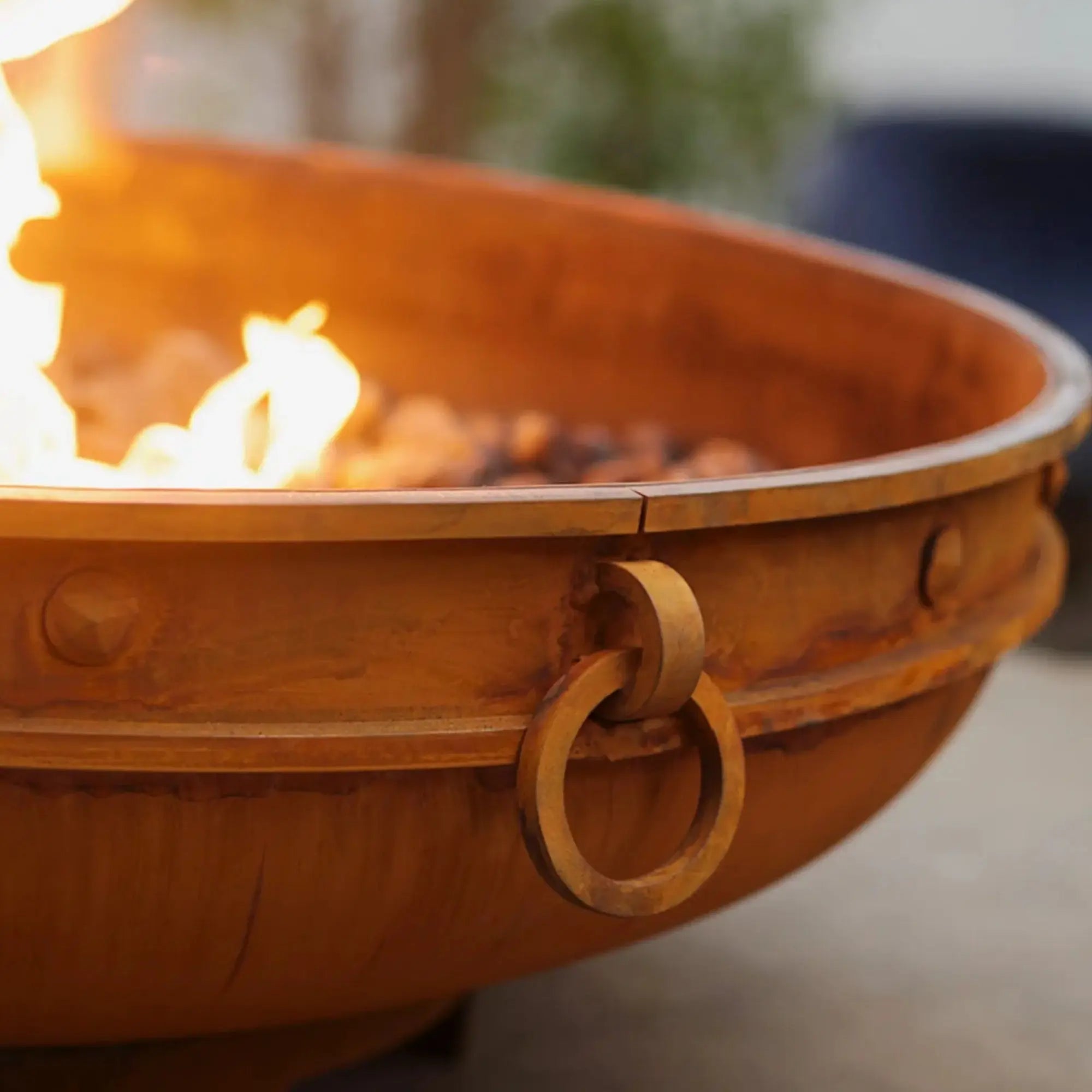 Emperor 37″ Round Gas Fire Pit – Carbon Steel by Fire Pit Art Fire Pit Art