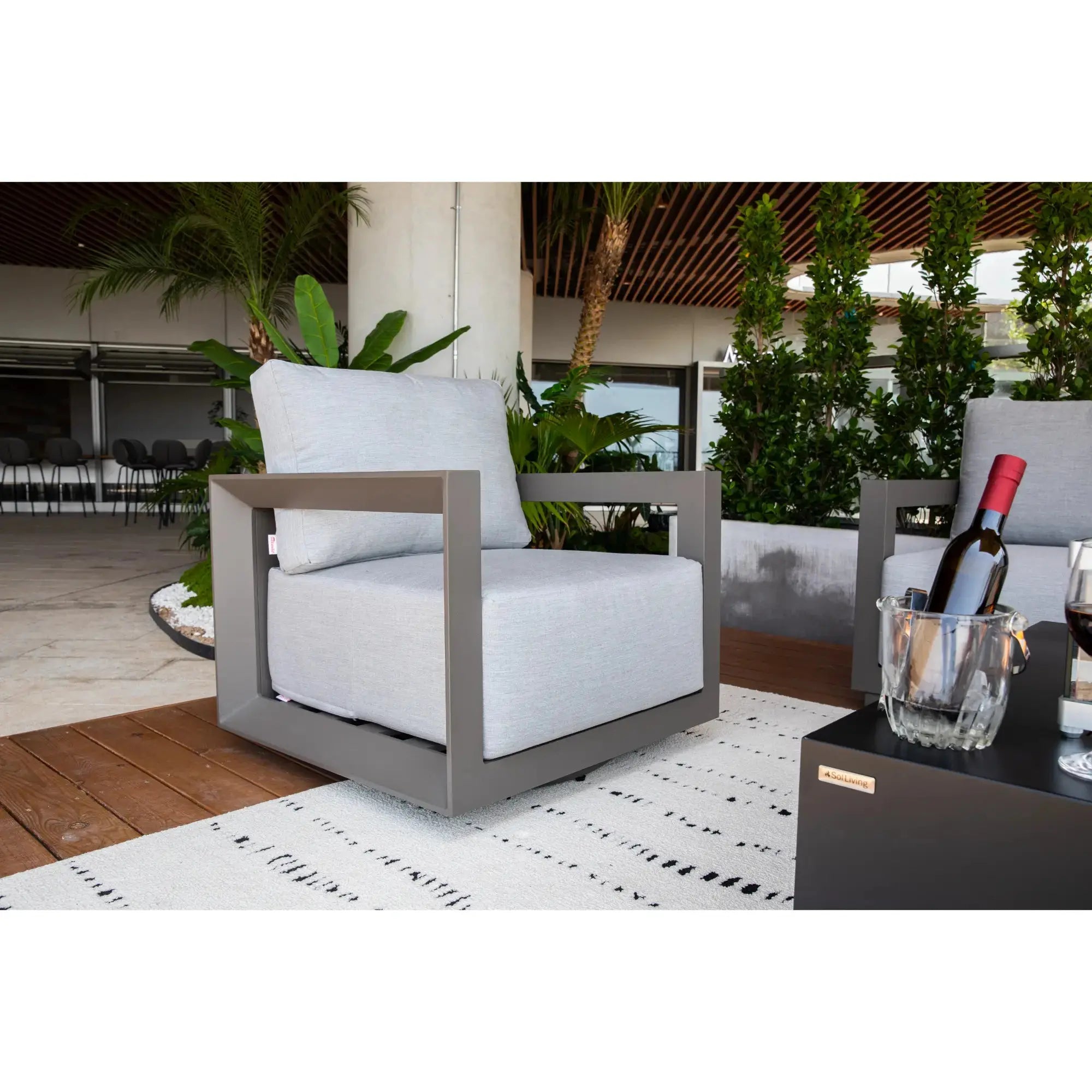 Newport Swivel Chair (OS2505W) - Elementi Elementi
