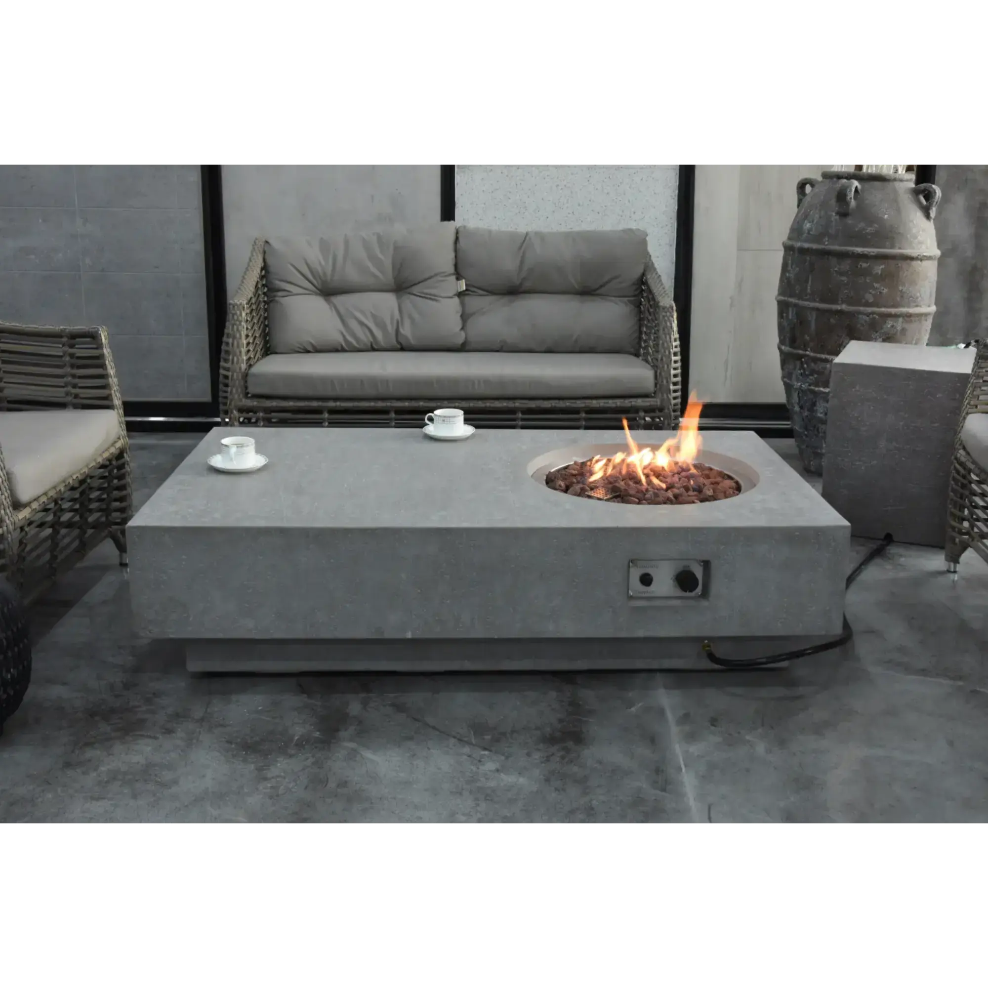 Metropolis 56″ Rectangular Concrete Gas Fire Table – Elementi Elementi