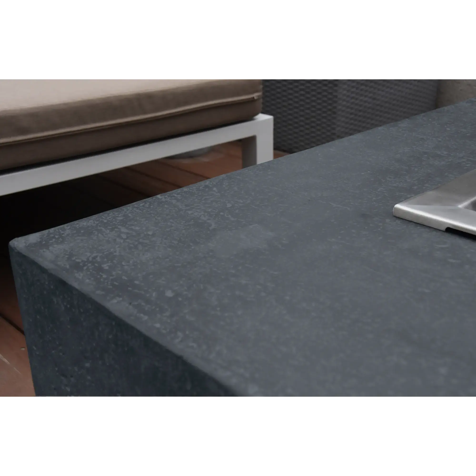 Hampton 56″ Rectangular Concrete Gas Fire Table – Elementi Elementi