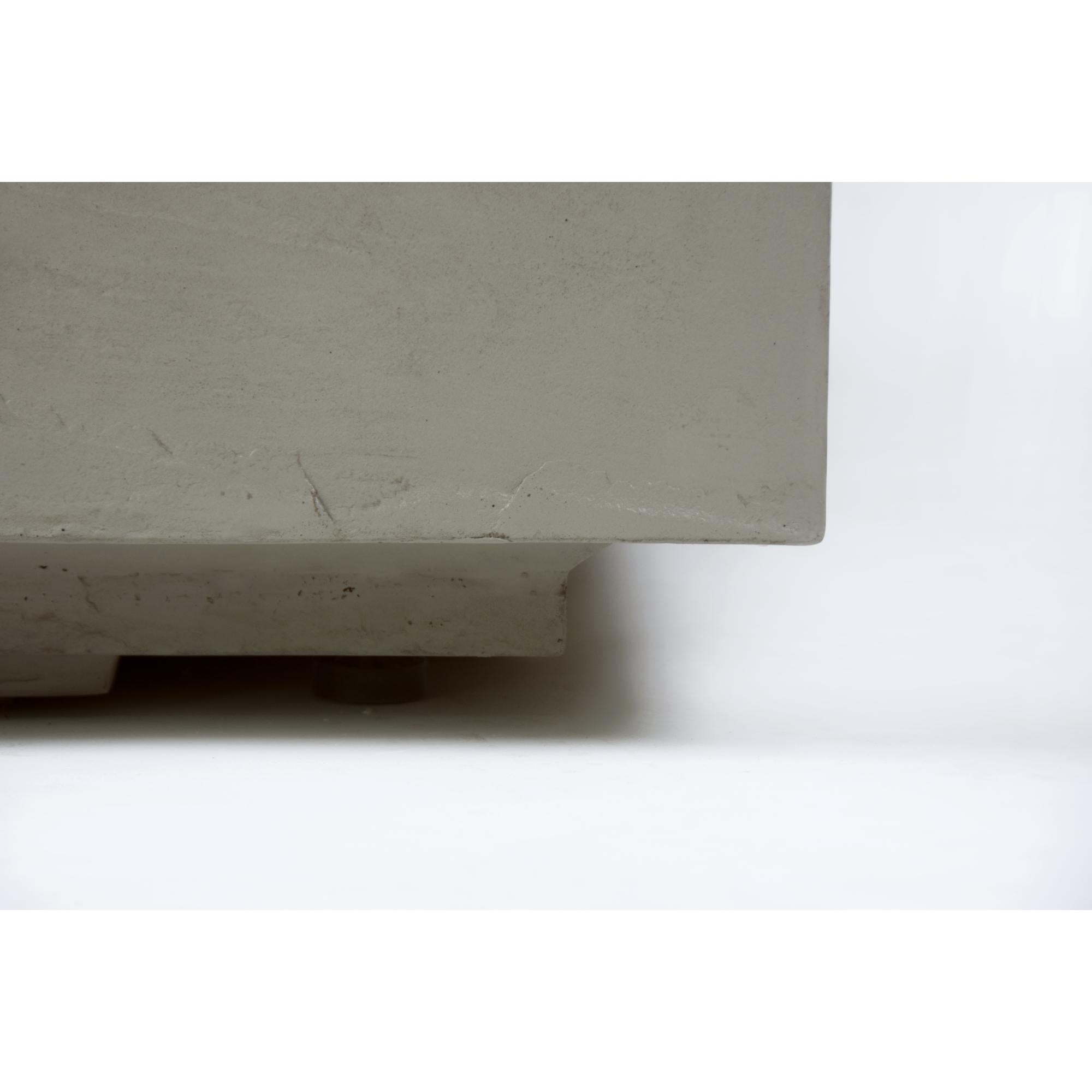 Capertee 40″ Square Concrete Gas Fire Table – Elementi Plus