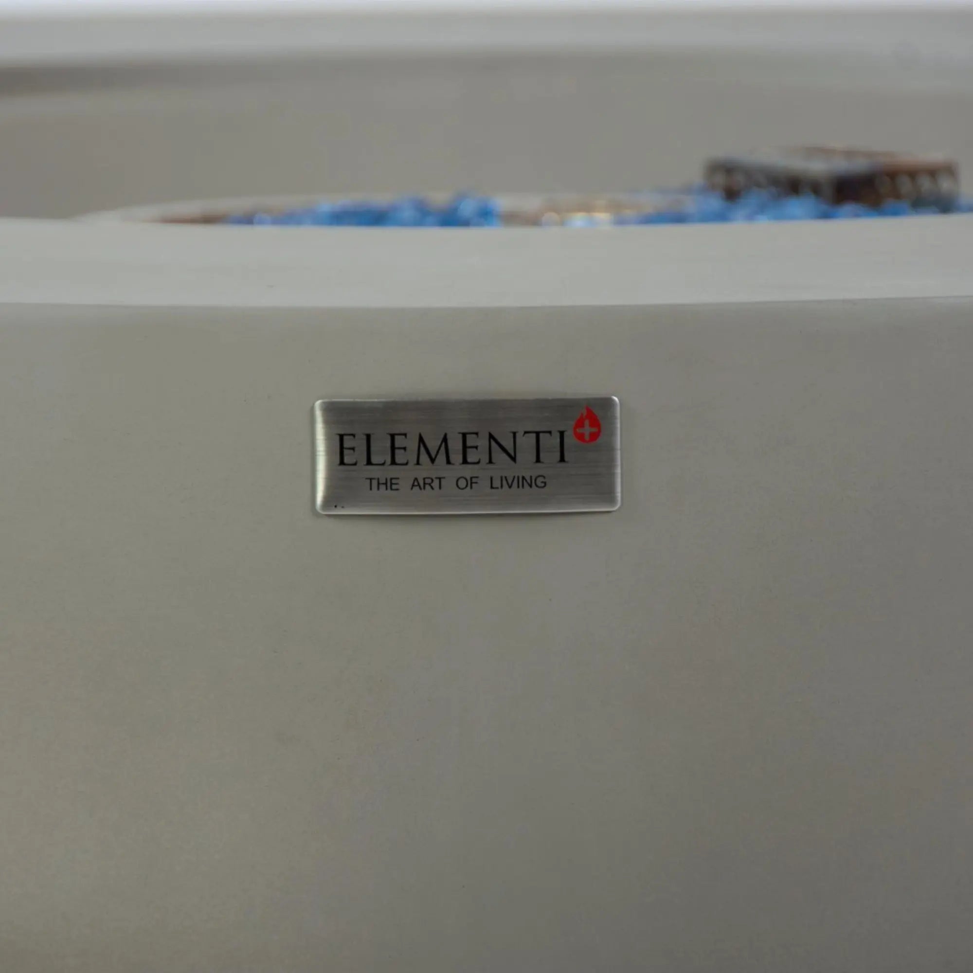 Colosseo 41″ Round Concrete Gas Fire Table – Elementi Plus Elementi
