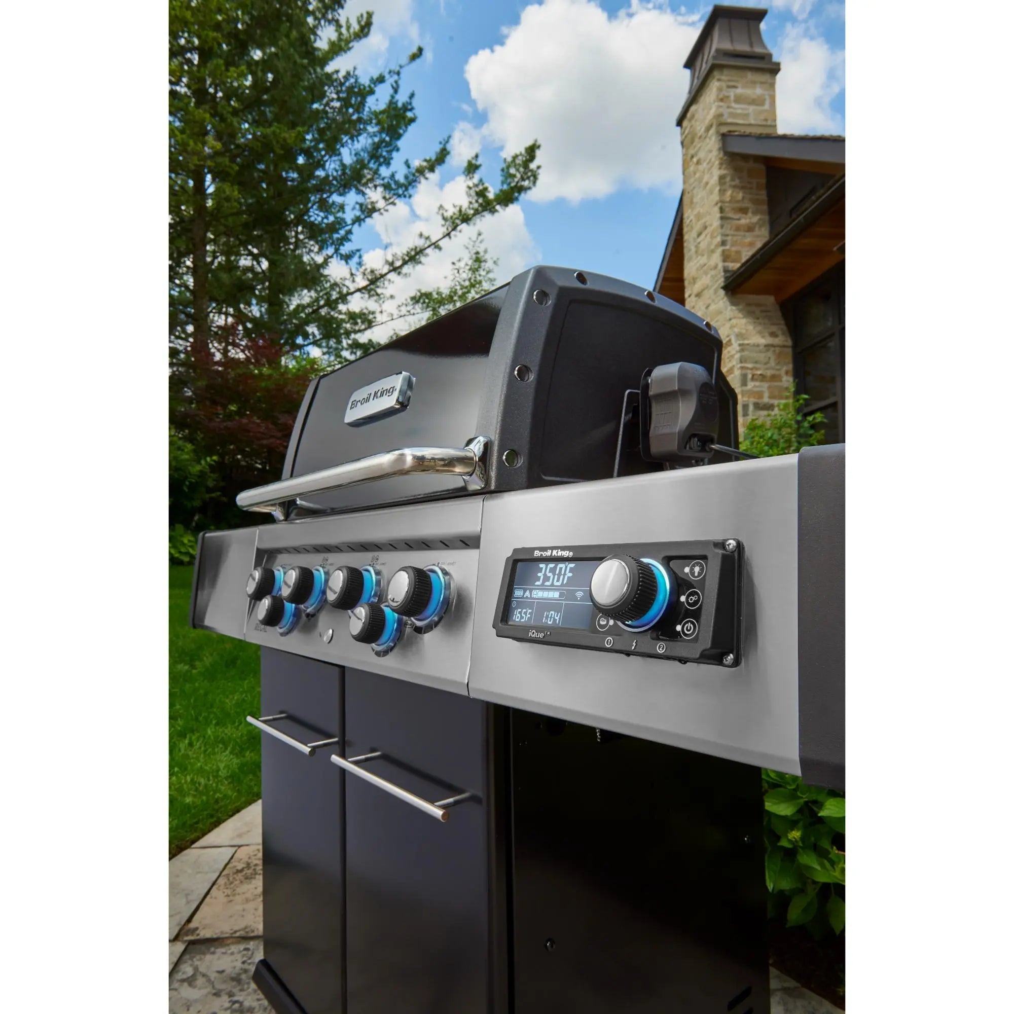 Broil King Regal Q 490 Pro IR 56-Inch Wi-Fi Enabled Propane Gas Grill – 687244 Broil King