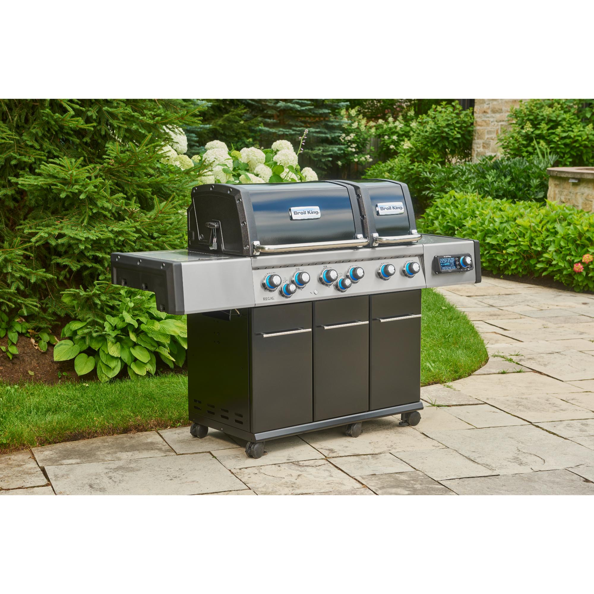 Broil King Regal Q 690 Pro IR Wi-Fi Enabled 6-Burner Gas Grill with Infrared Side Burner & Rotisserie