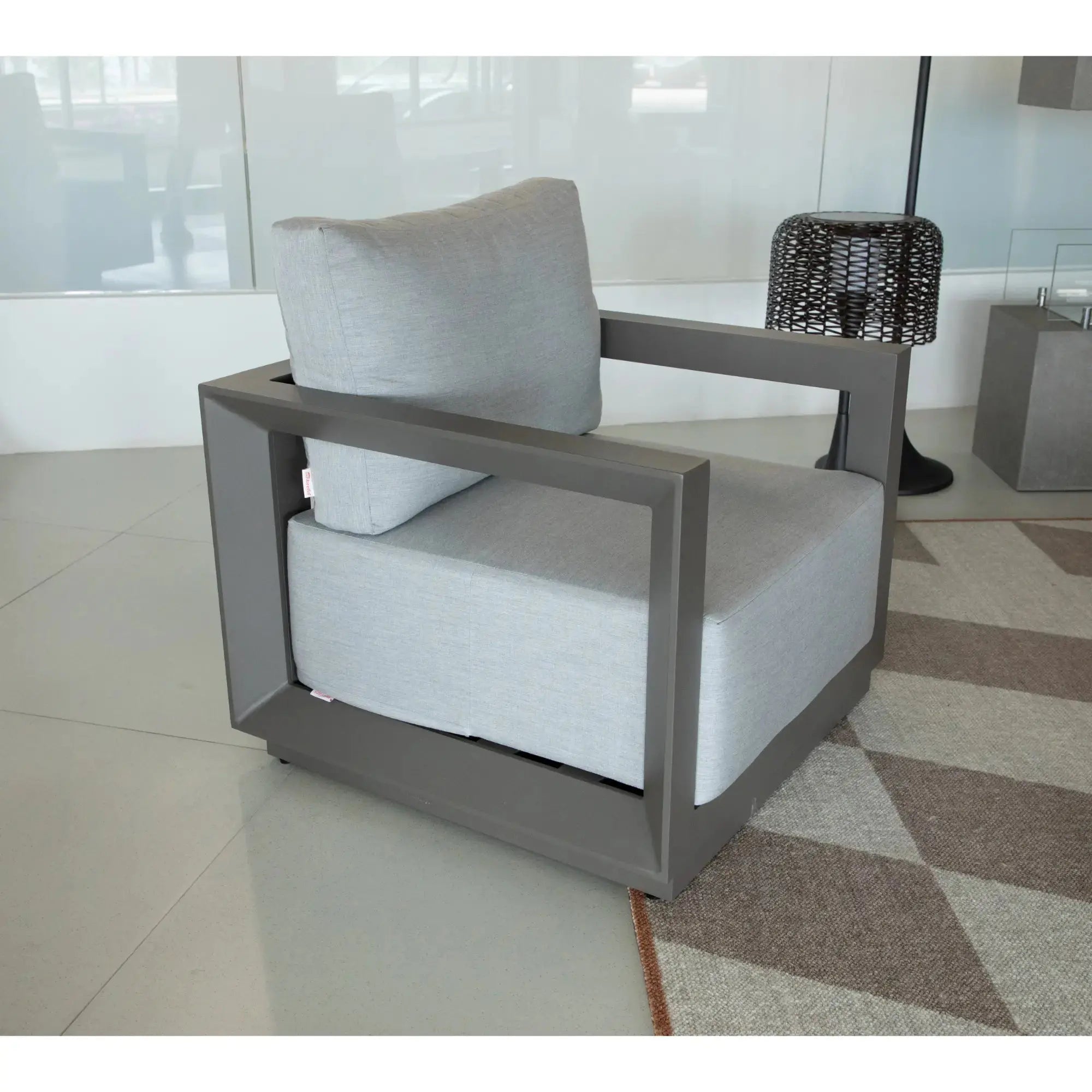 Newport Lounge Chair (OS2505S) - Elementi Elementi