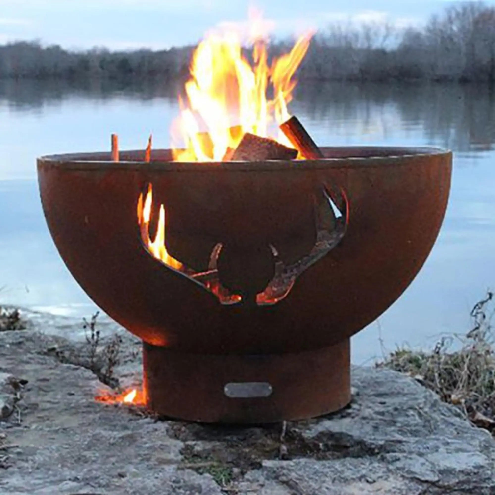 Antlers 36″ Round Wood Fire Pit – Carbon Steel by Fire Pit Art Fire Pit Art