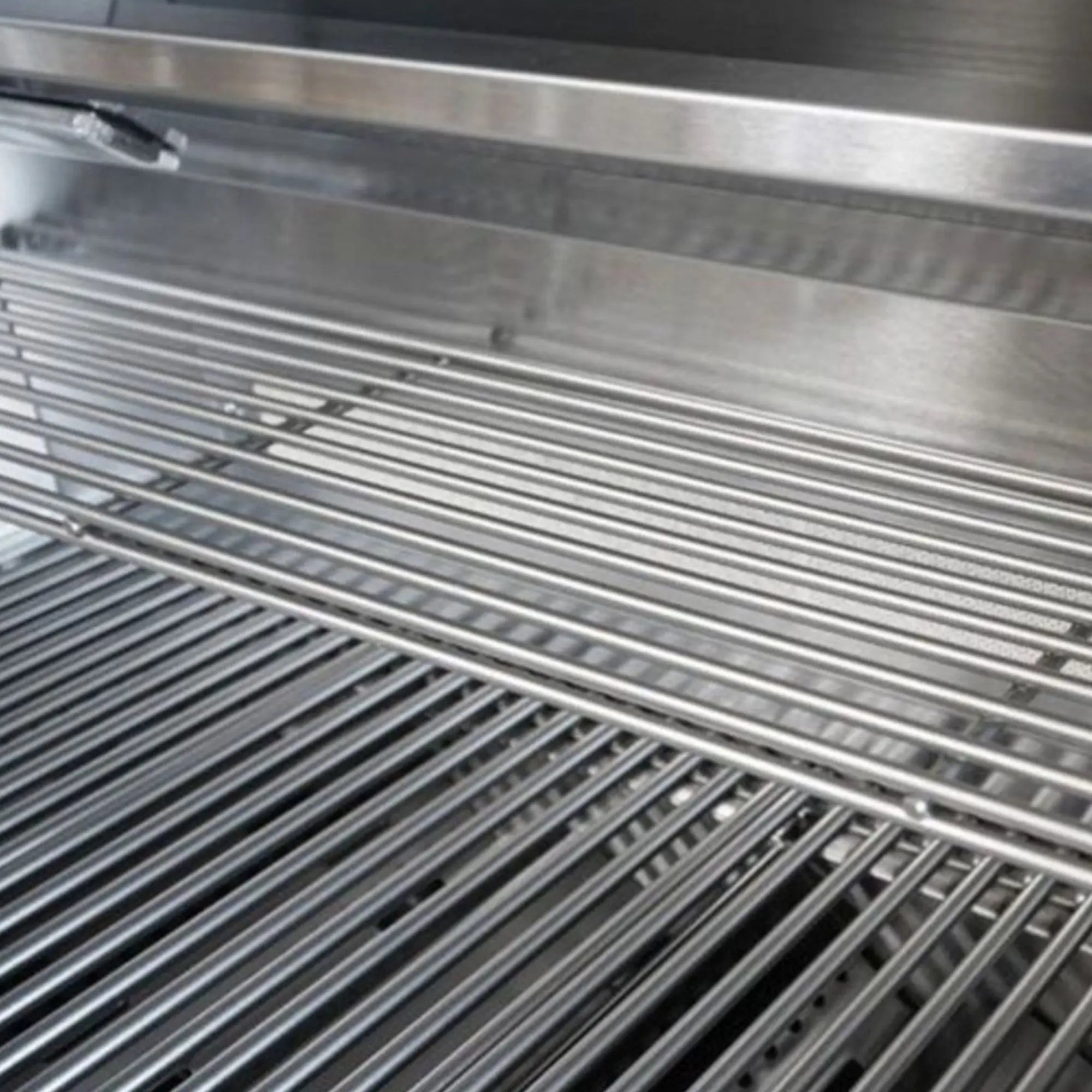 Broilmaster B-Series 32-Inch 4-Burner Basic Freestanding Gas Grill with Cart broilmaster