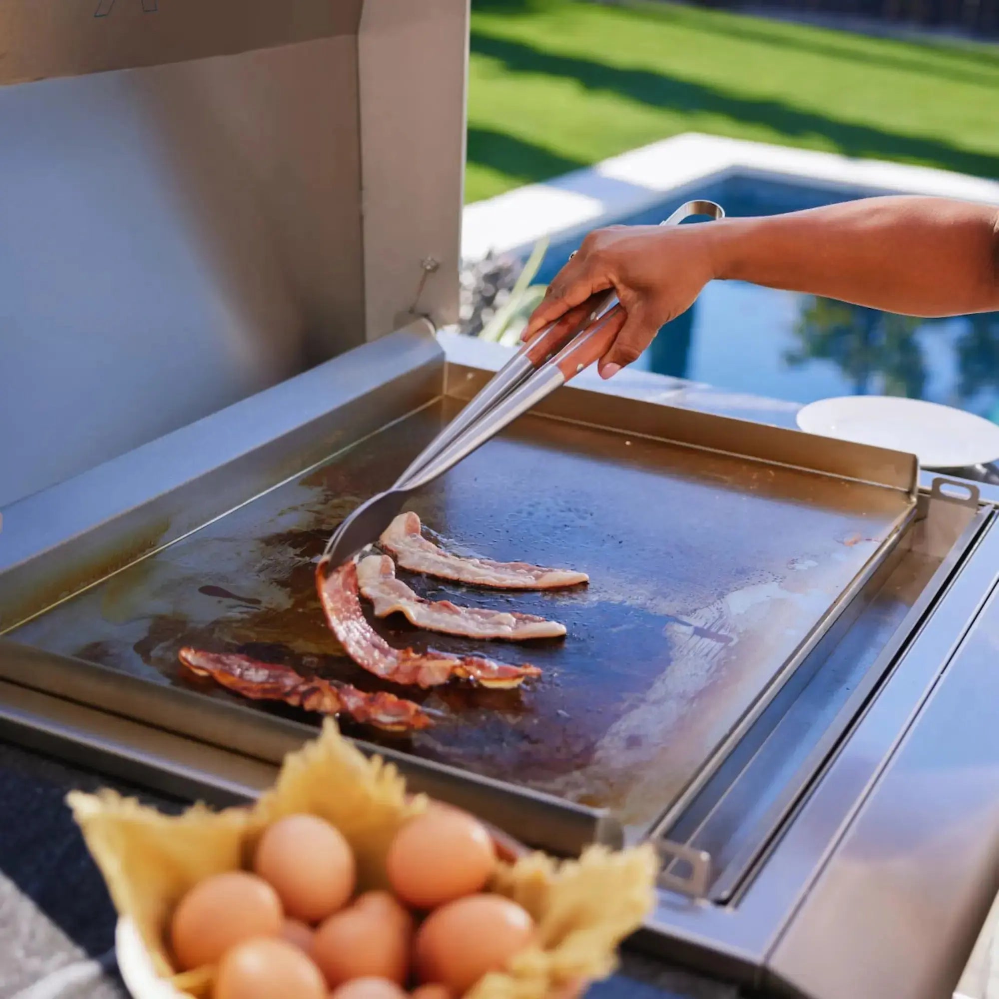 Blaze LTE+ 30-Inch Gas Griddle Freestanding with Cart Blaze