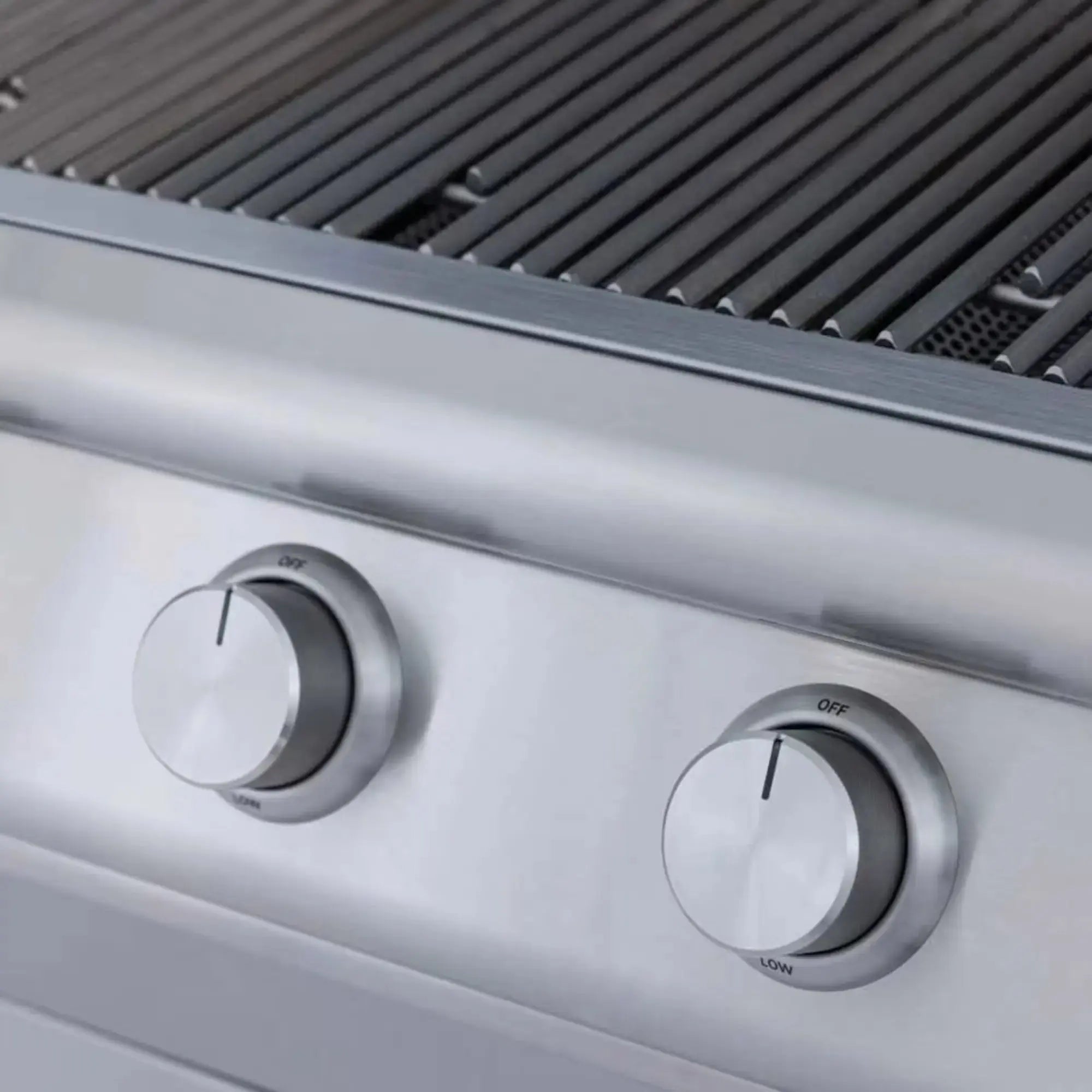 Blaze BCM 32-Inch 4-Burner Built-In Gas Grill Blaze
