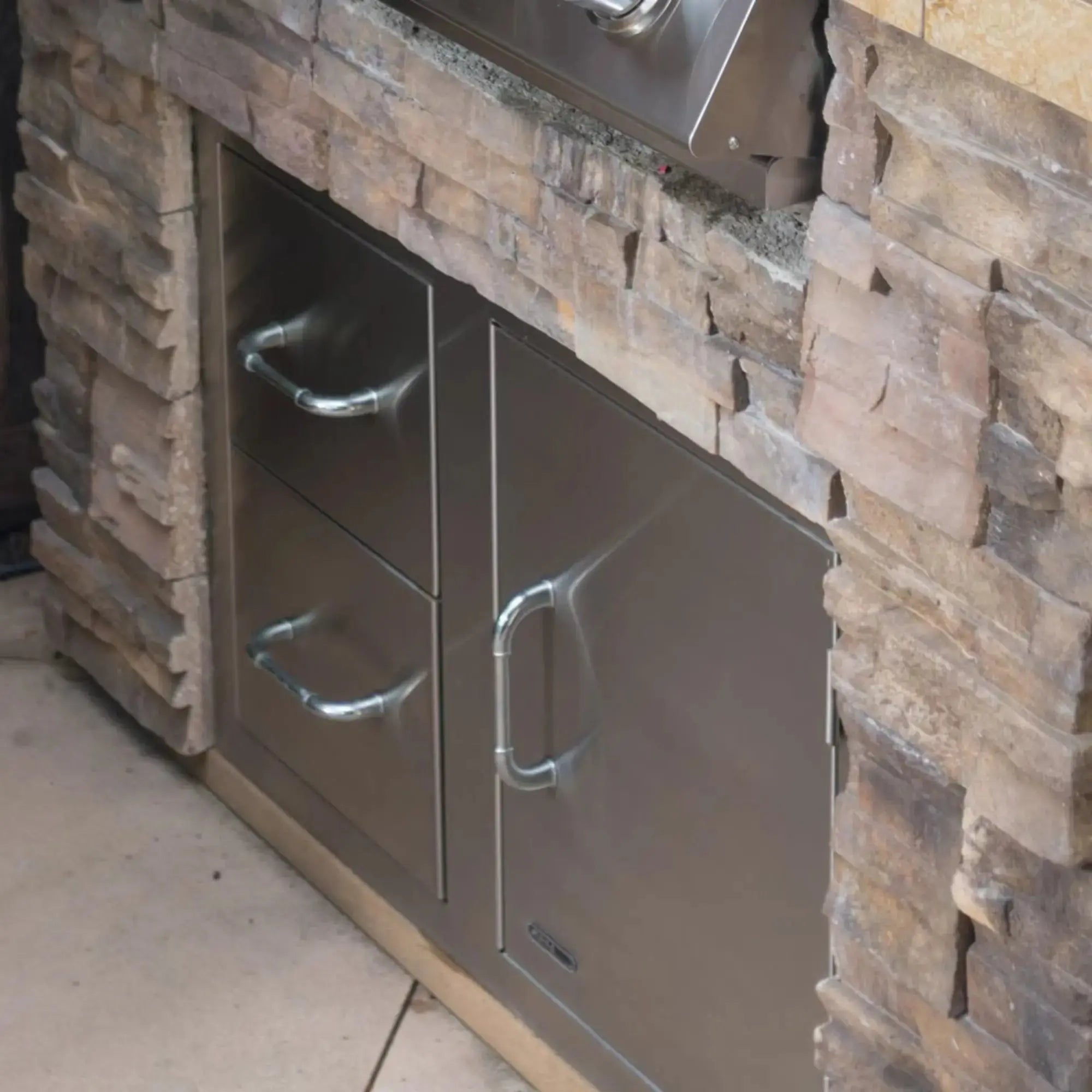 Bull 30-Inch Door and 2-Drawer Combo – ½" Reveal Bull