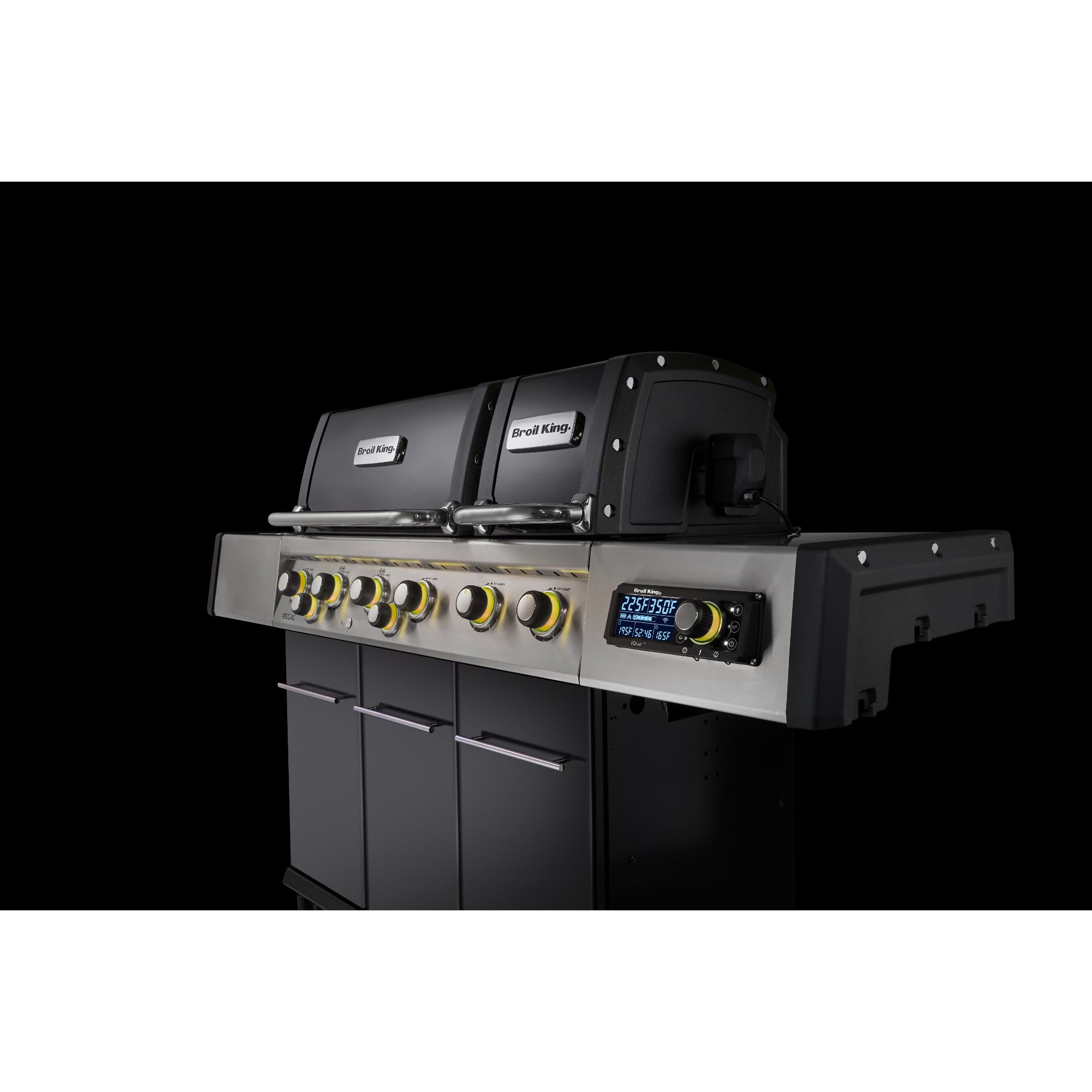 Broil King Regal Q 690 Pro IR Wi-Fi Enabled 6-Burner Gas Grill with Infrared Side Burner & Rotisserie