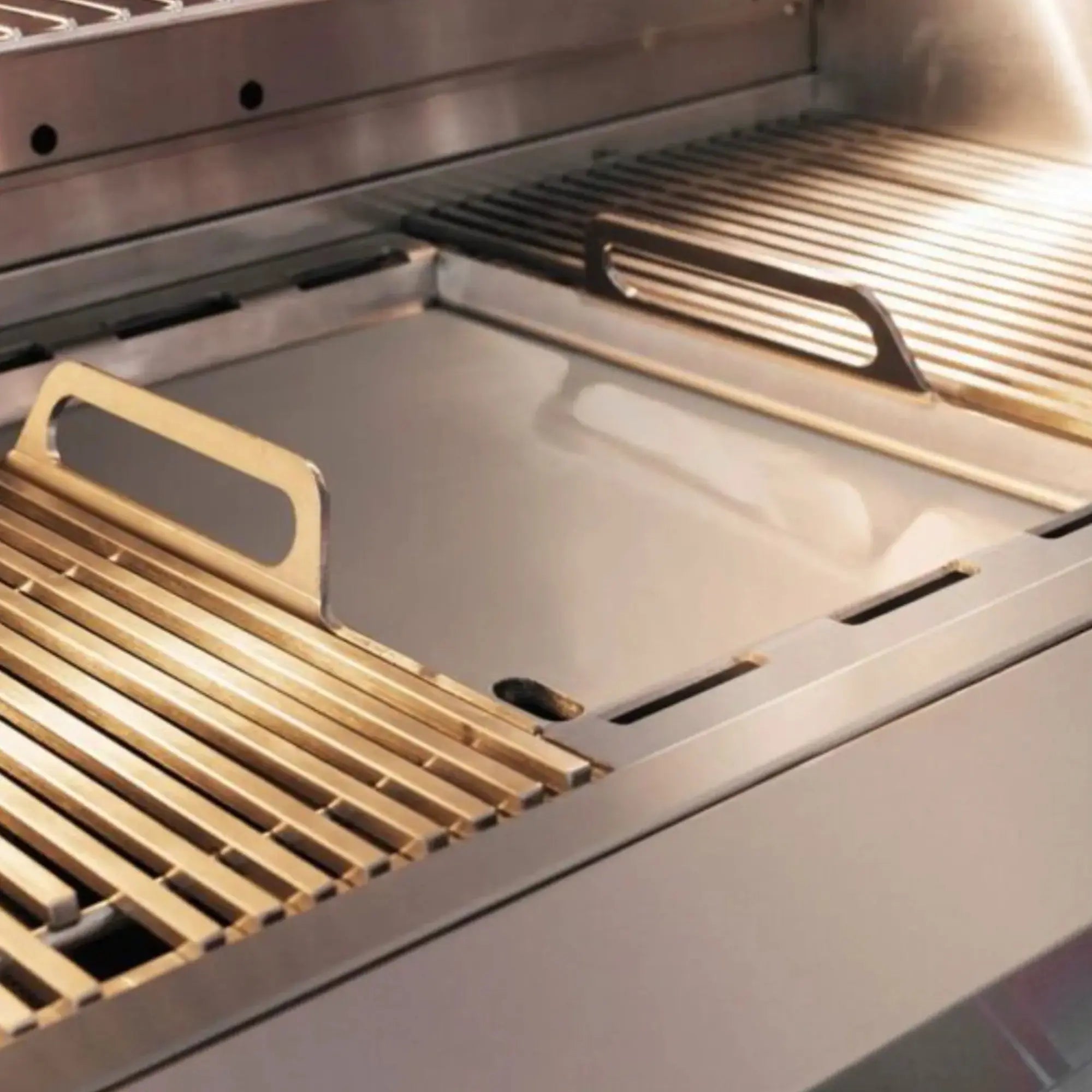Summerset Quest 36" 3-Burner Freestanding Gas Grill w/ Cart — 70,000 BTU | QST36+QST36-DC Summerset