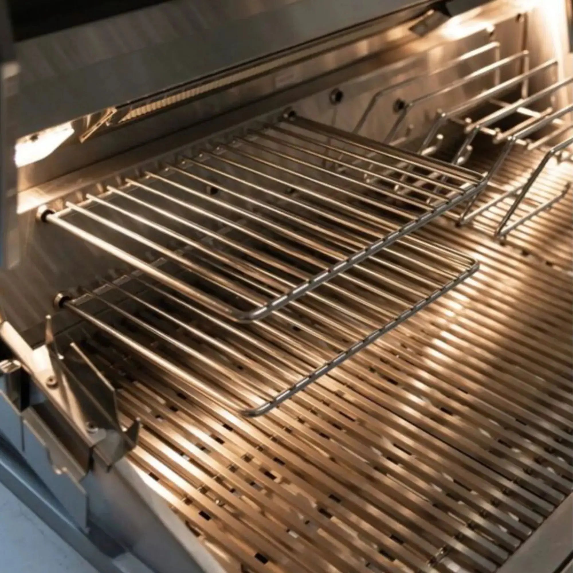 Summerset Quest 36" 3-Burner Freestanding Gas Grill w/ Cart — 70,000 BTU | QST36+QST36-DC Summerset