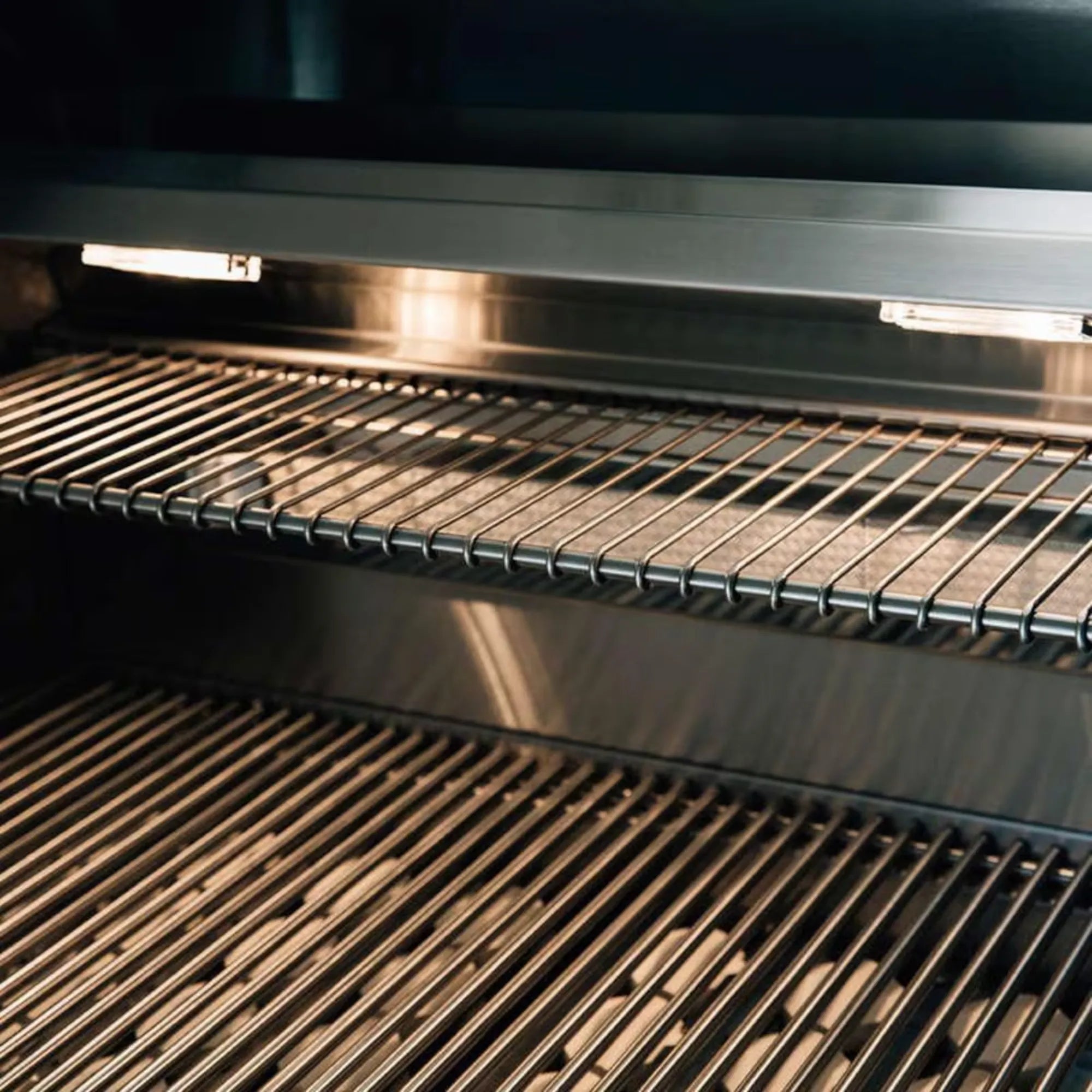 American Made Grills Alturi 42" 3-Burner Built-In Gas Grill — 78,000 BTU w/ Ceramic Briquettes — ALT-42T American Made Grills