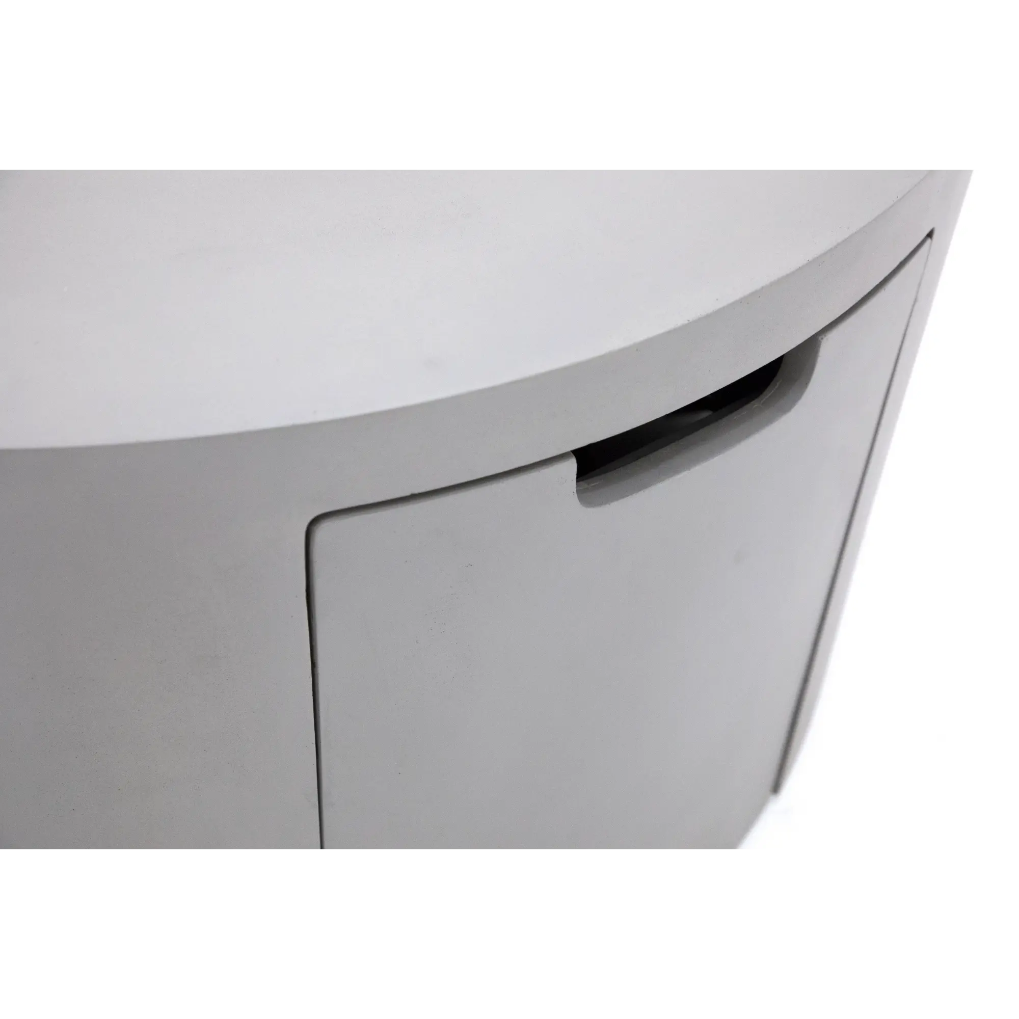 Pacaya 43″ Round Concrete Liquid Propane Fire Table with Hidden Tank – Elementi