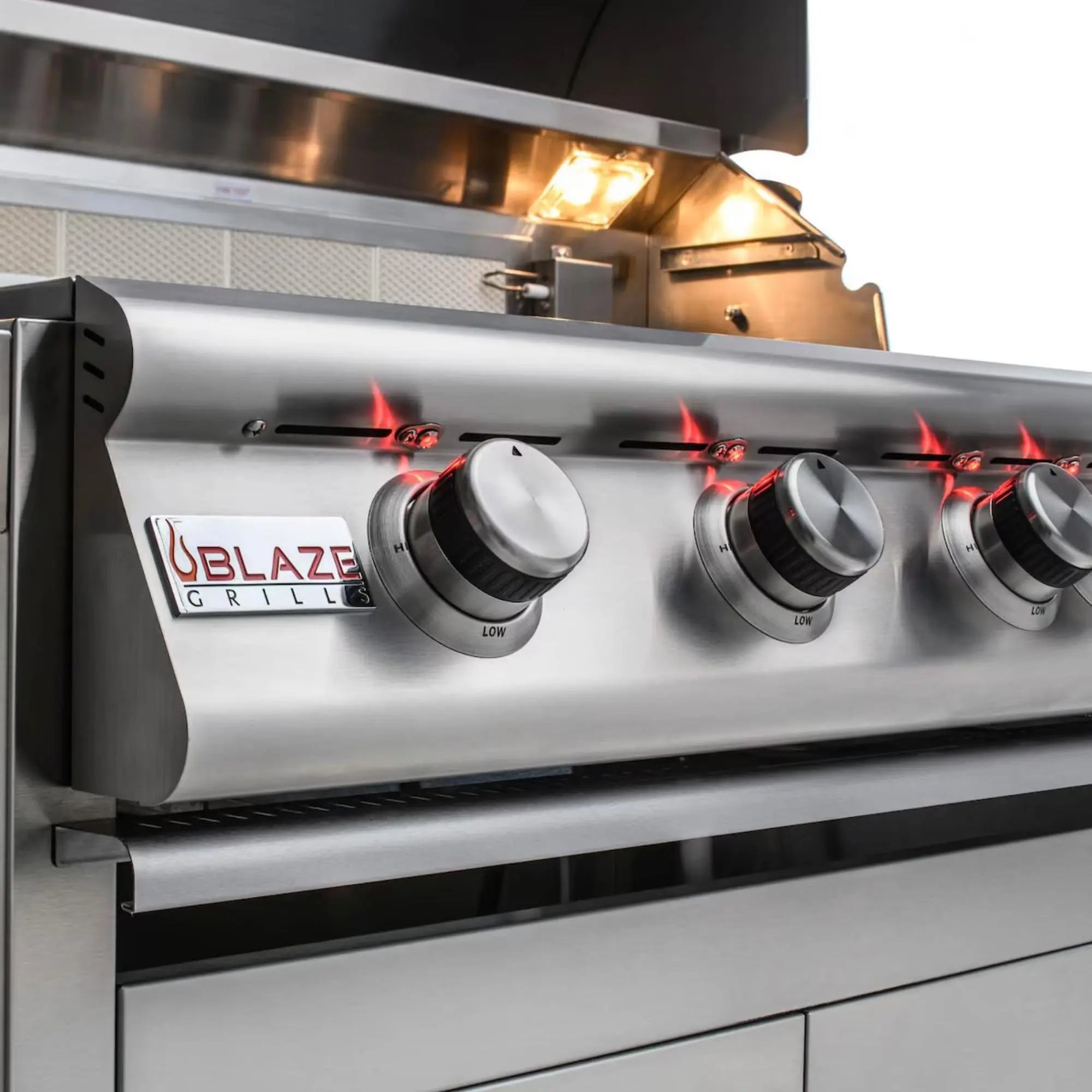 Blaze LTE Marine Grade 32-Inch 4-Burner Built-In Natural Gas Grill – BLZ-4LTE2MG-NG Blaze