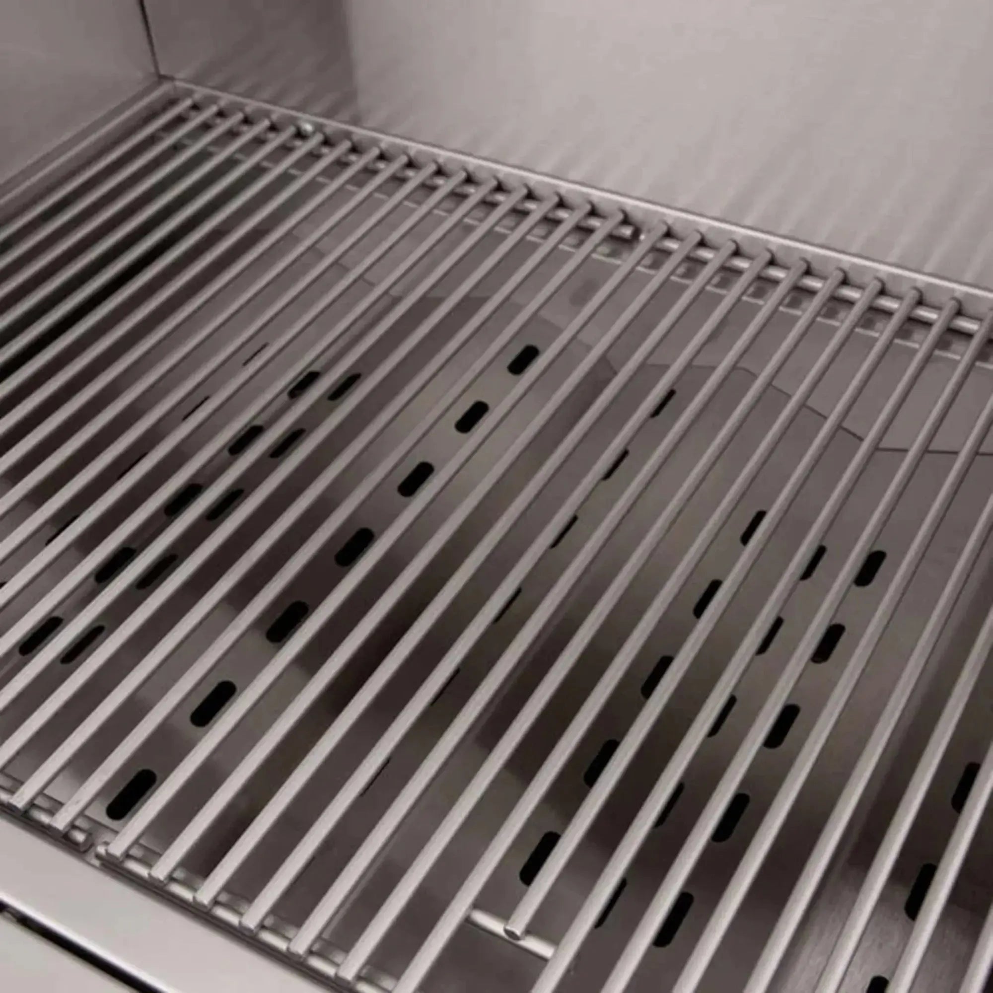 Summerset Resort 30" 2-Burner Freestanding Gas Grill on Pedestal Base — 52,000 BTU | SBG30 Summerset