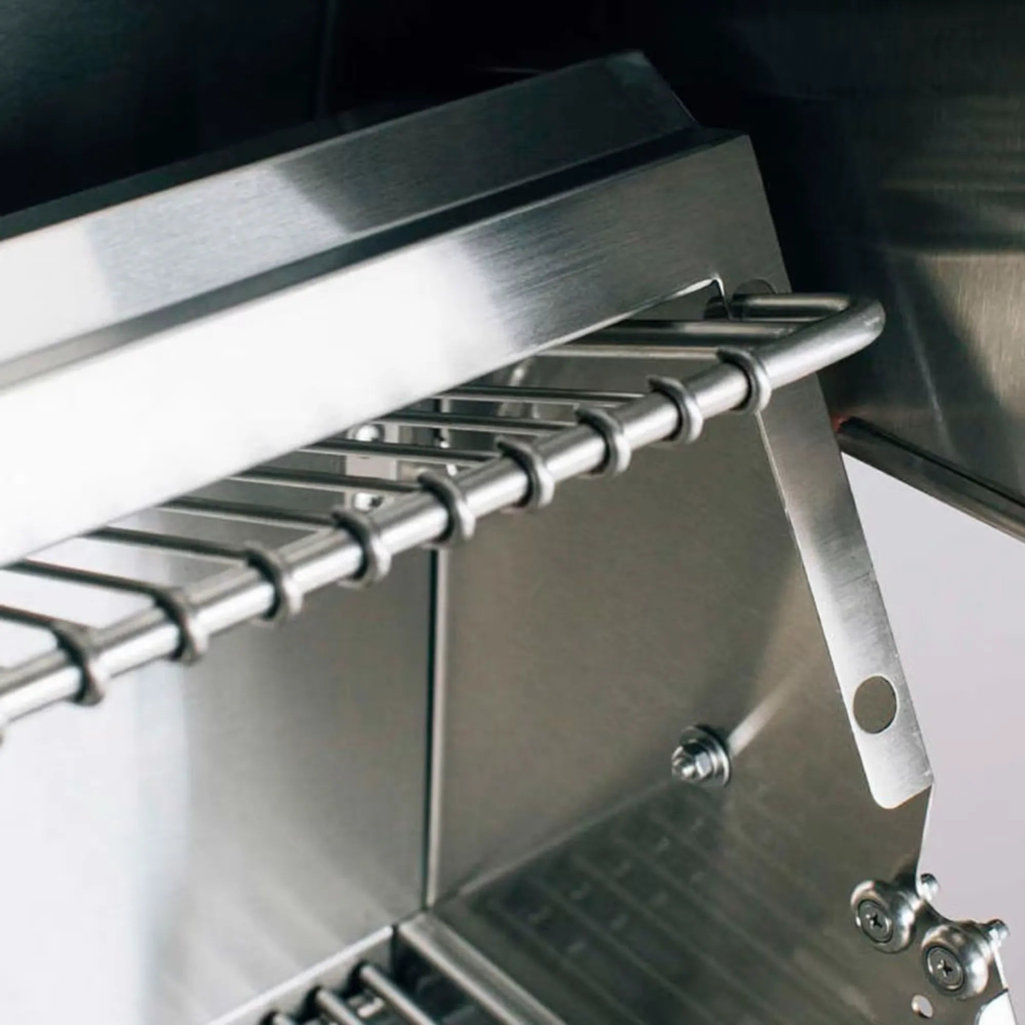American Made Grills Alturi 42" 3-Burner Built-In Gas Grill — 78,000 BTU w/ Ceramic Briquettes — ALT-42T American Made Grills