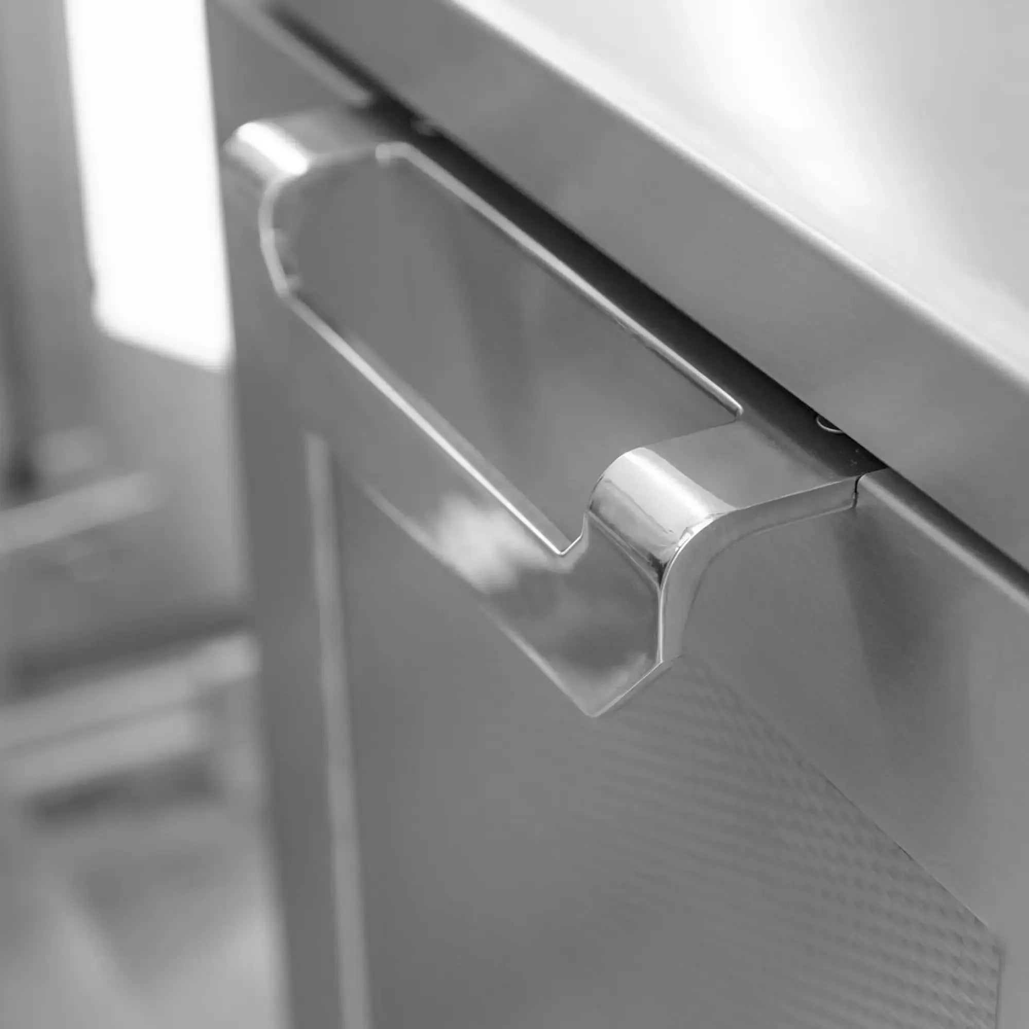 Hestan 36-Inch Outdoor Kitchen Double Storage Doors Hestan