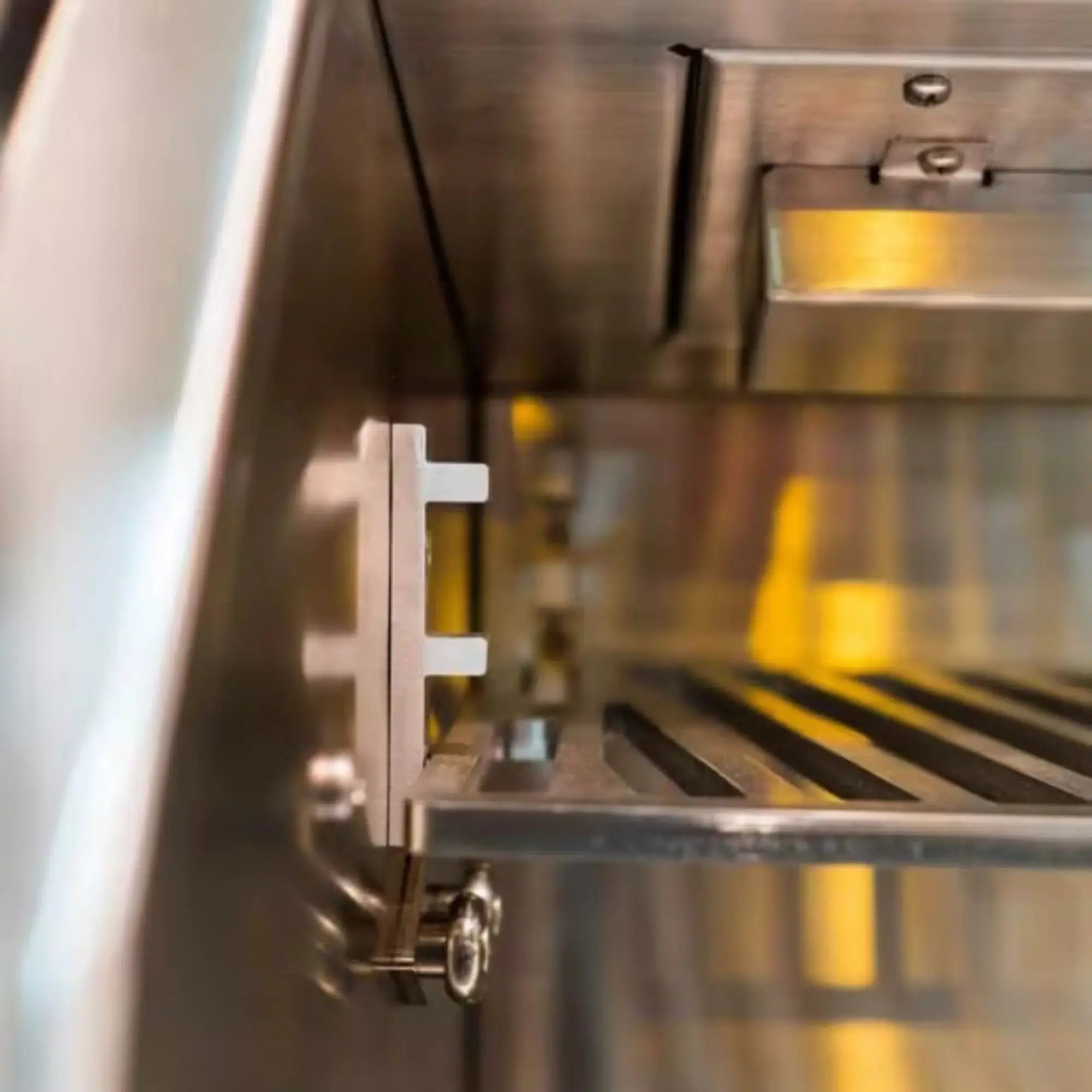 Hestan 30-Inch Built-In Gas Grill with Trellis Burners & Rotisserie – GABR30 Hestan