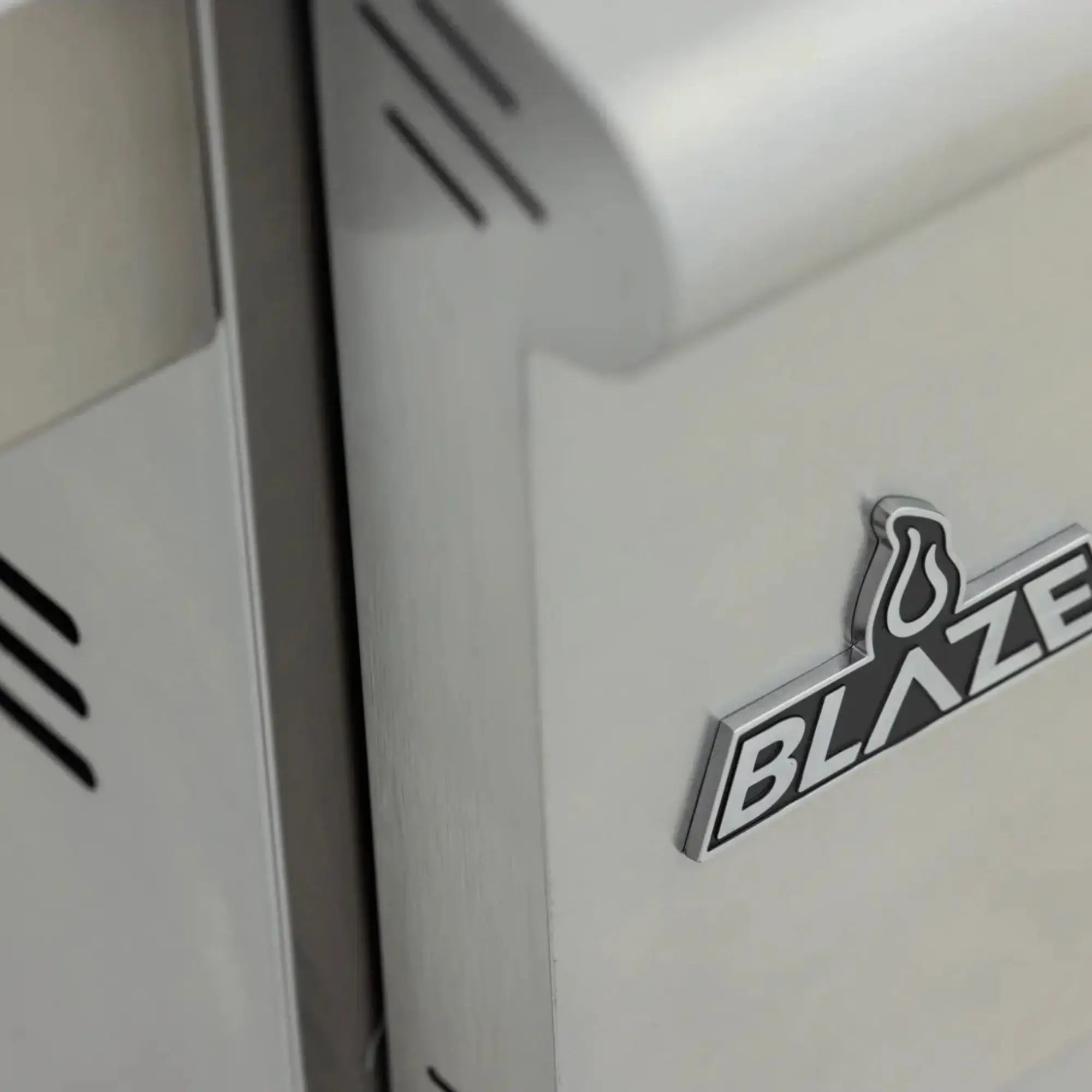 Blaze LTE+ 30-Inch Built-In Gas Griddle Blaze
