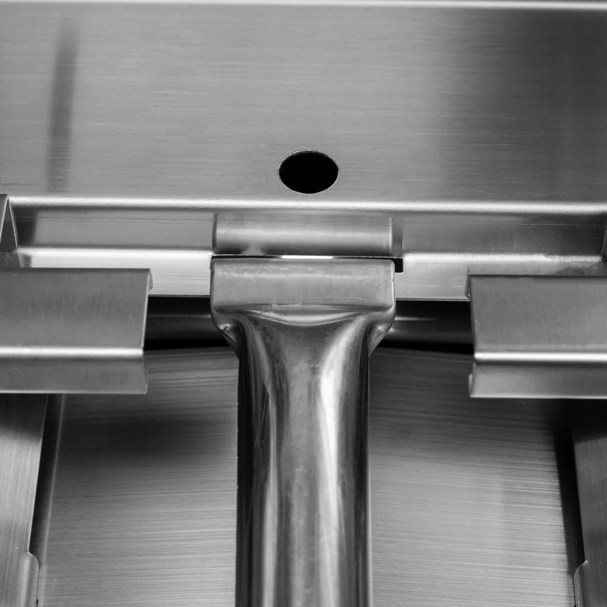 Blaze Prelude LBM 32-Inch 4-Burner Built-In Gas Grill