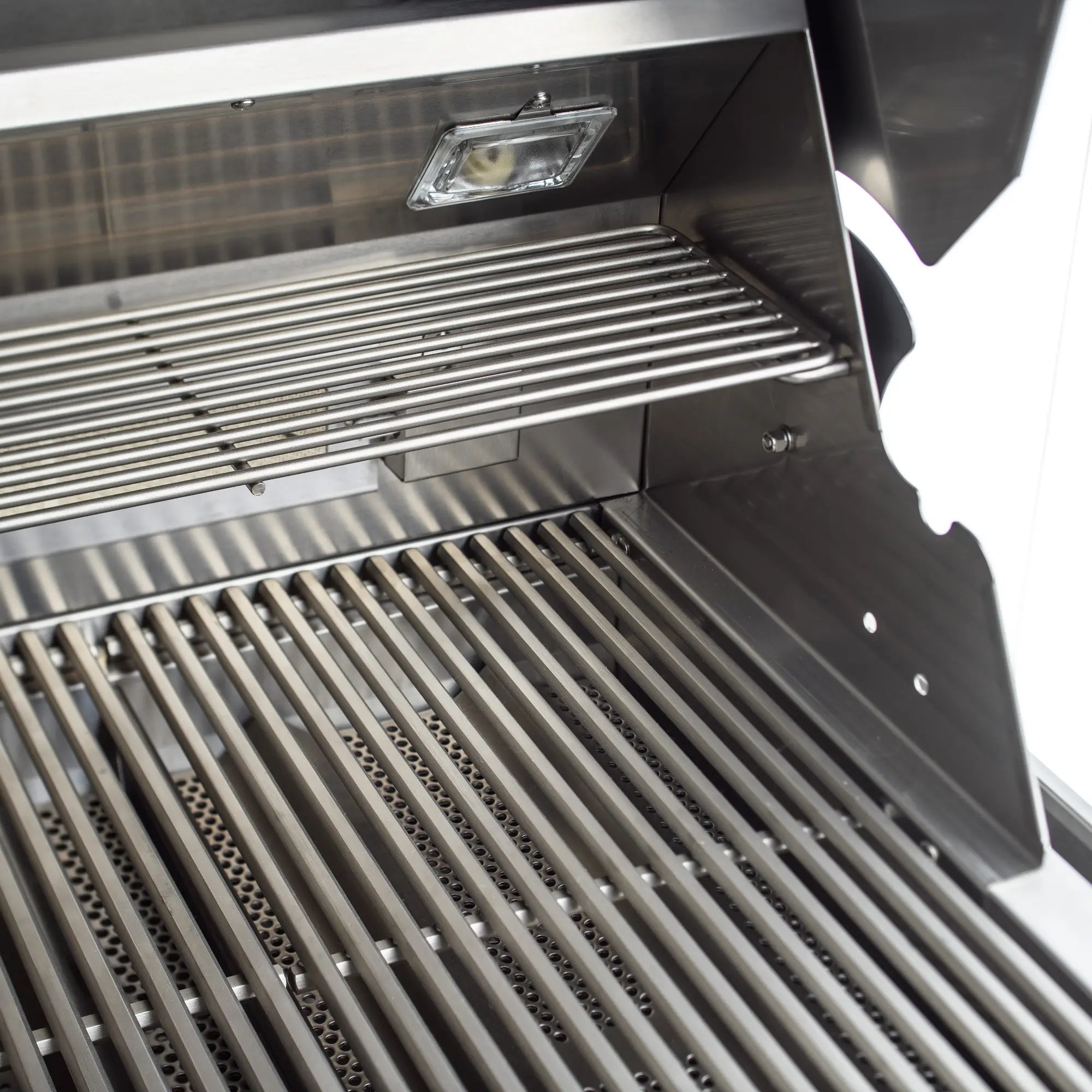 Blaze Professional LUX 34-Inch 3-Burner Built-In Gas Grill