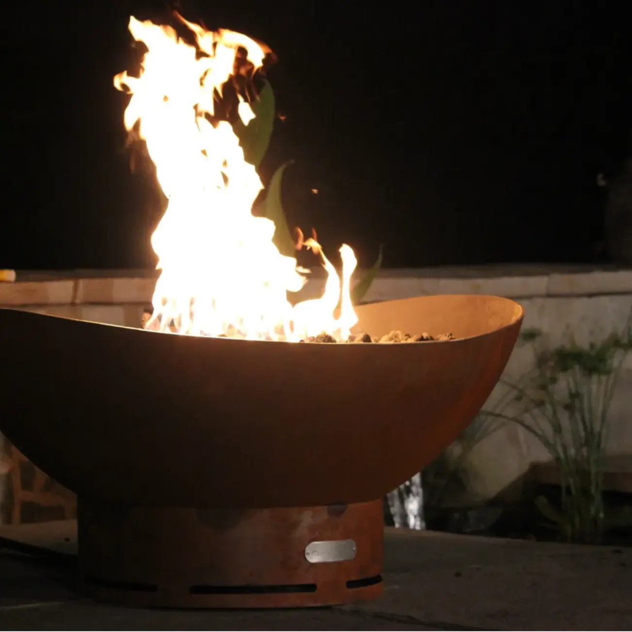 Scallop 36″ Round Gas Fire Pit – Carbon Steel by Fire Pit Art Fire Pit Art