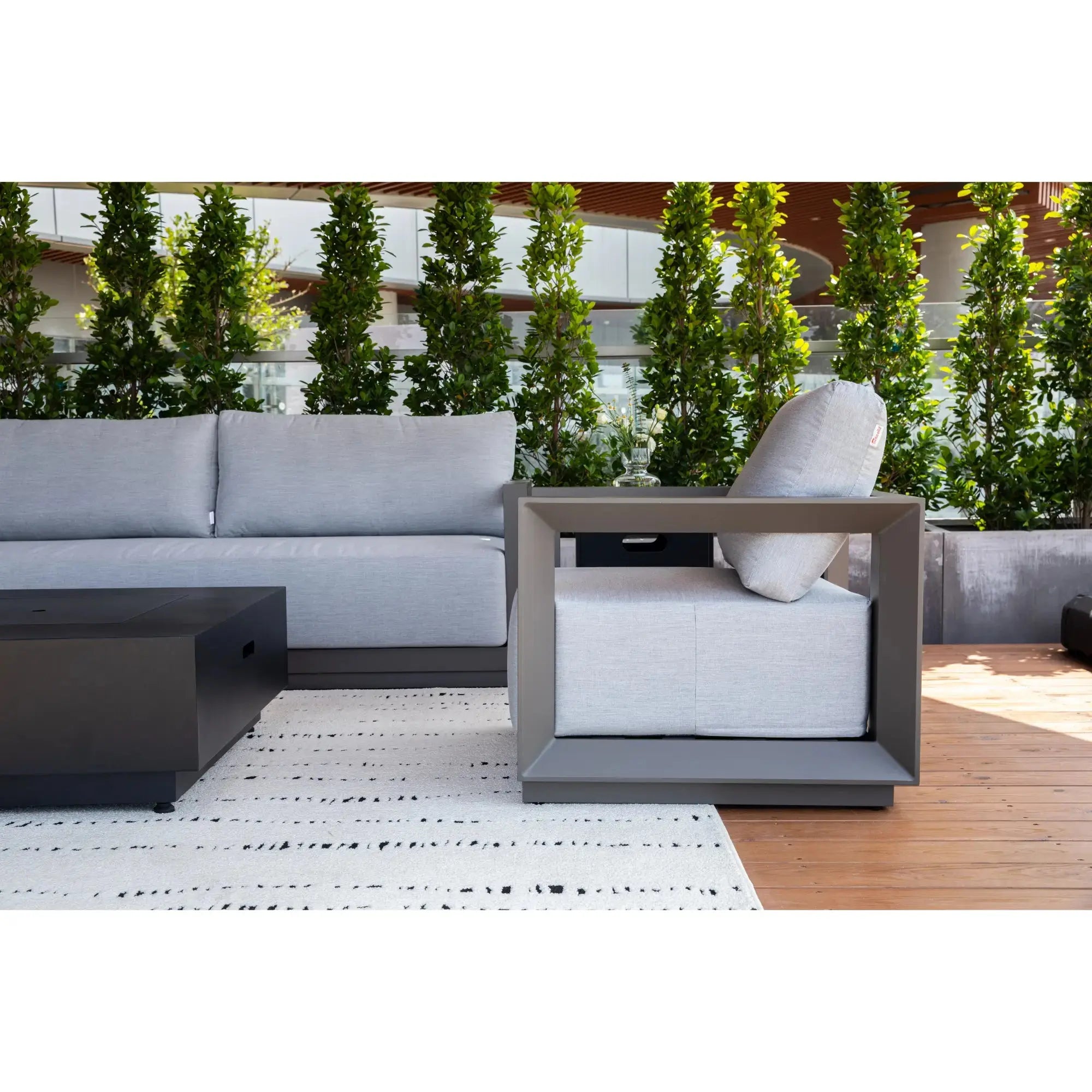 Newport Lounge Chair (OS2505S) - Elementi Elementi