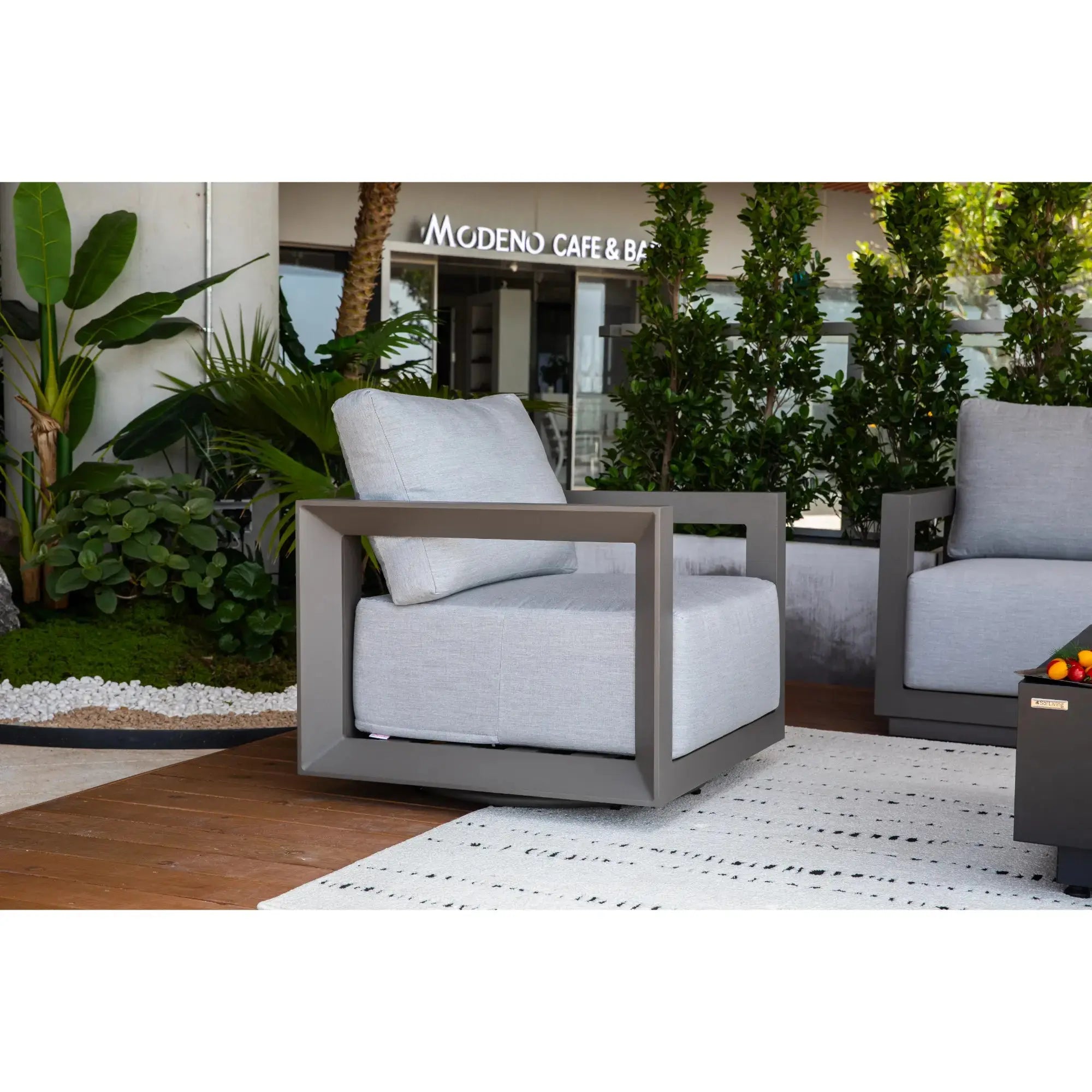 Newport Swivel Chair (OS2505W) - Elementi Elementi