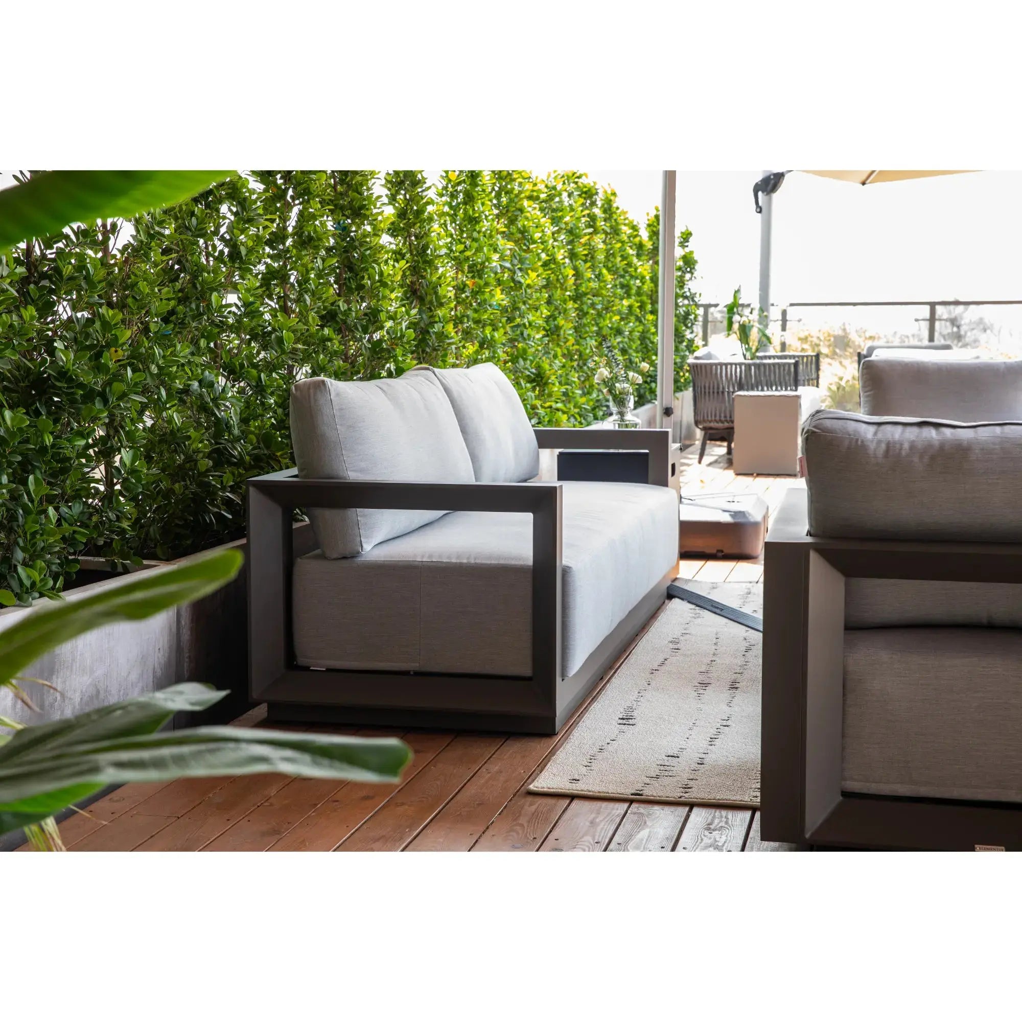 Newport 3 Seat Sofa (OS2505T) - Elementi Elementi