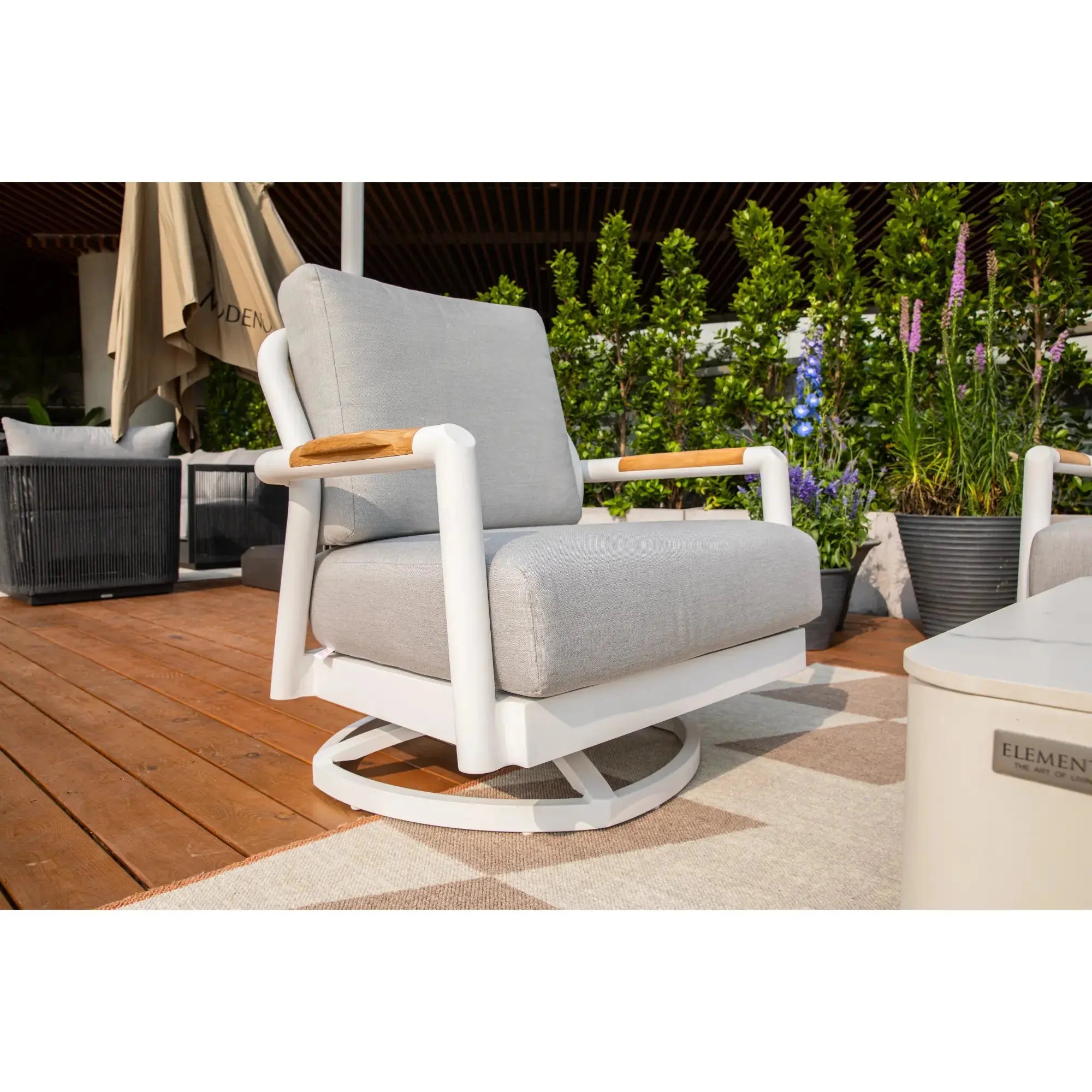 Santorini Swivel Chair (OS2501W) - Elementi Elementi
