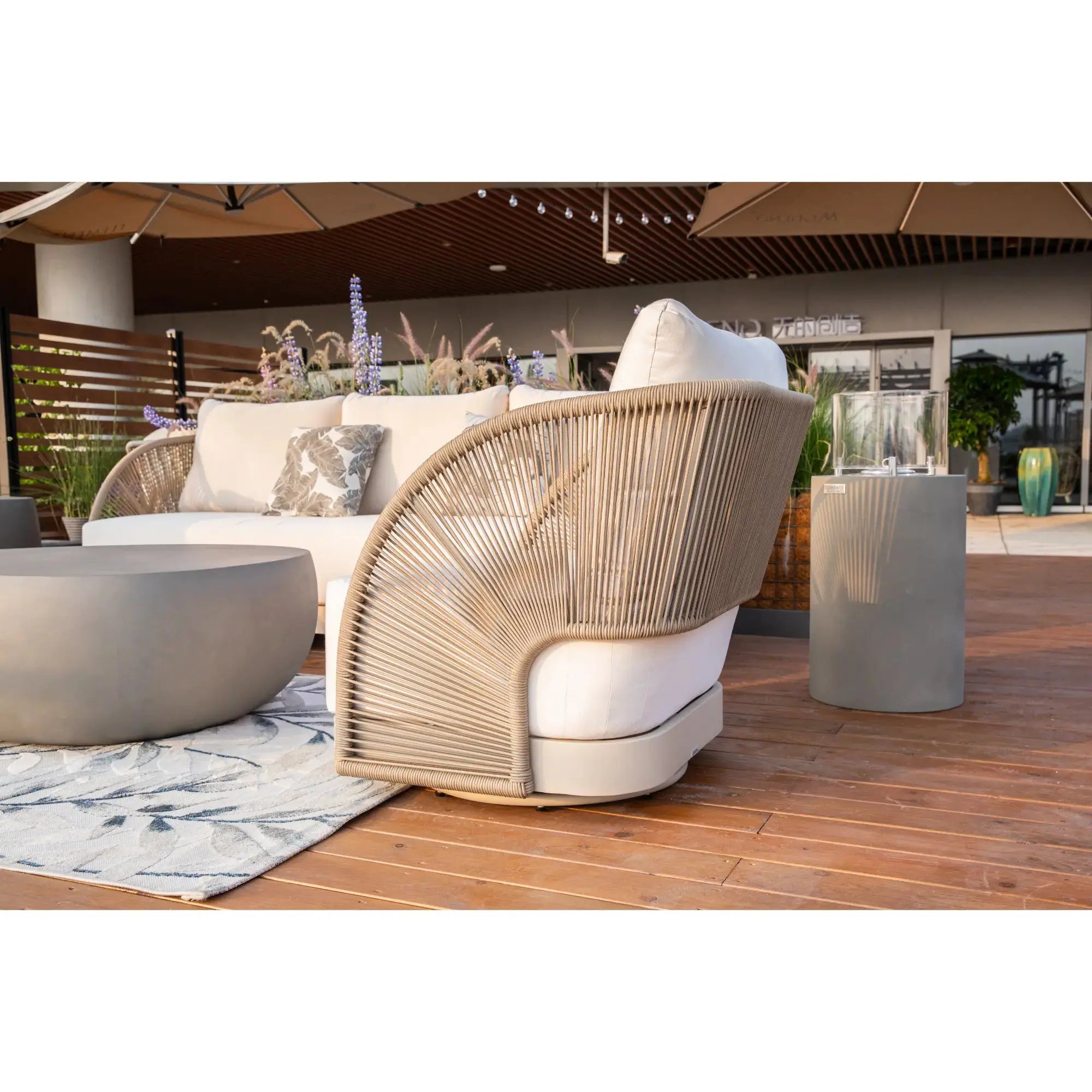 Malibu Swivel Chair (OS2502W) - Elementi Elementi