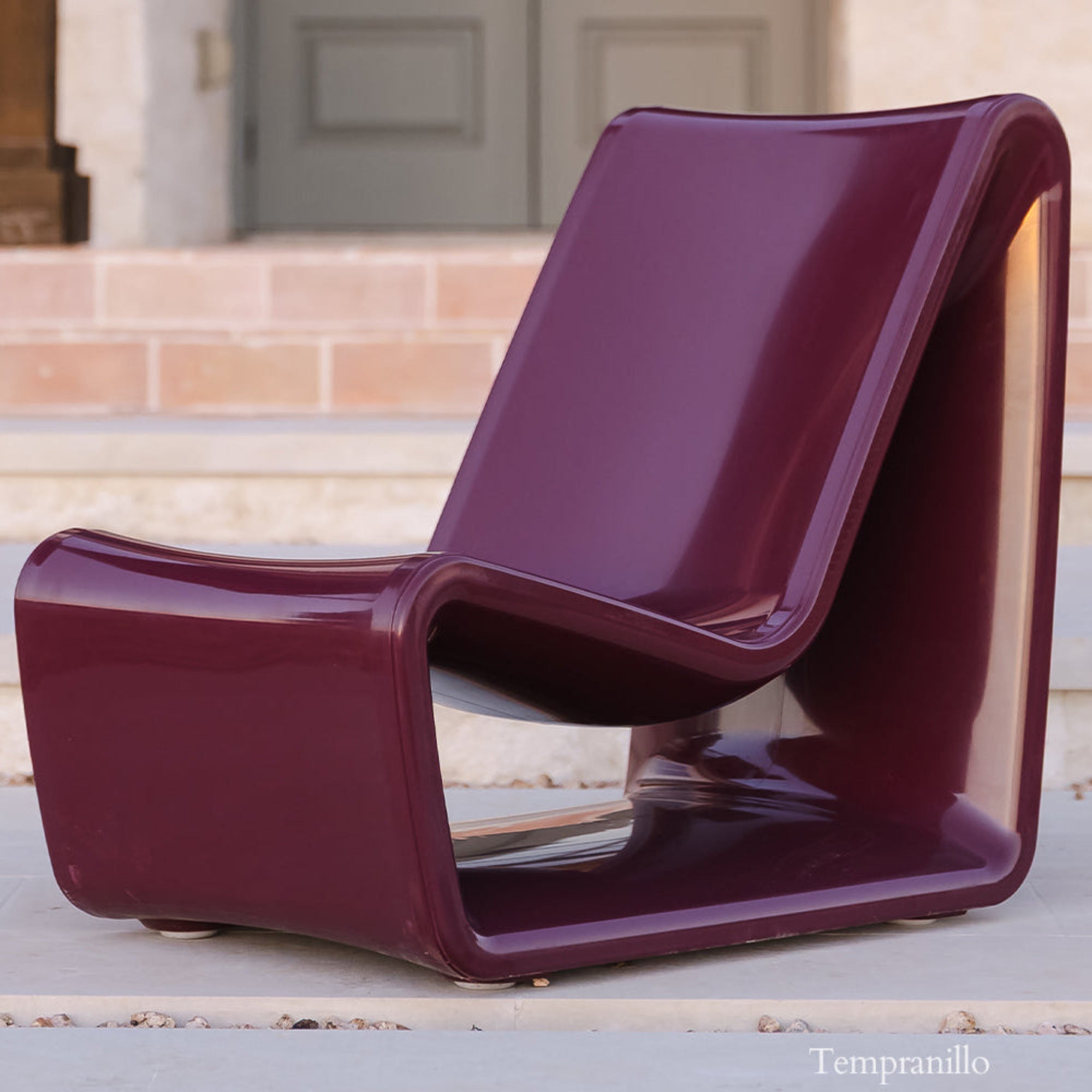Loop Lounge Chair | Modern In-Pool Outdoor Lounge Chair — Tupelo Goods Tupelo Goods