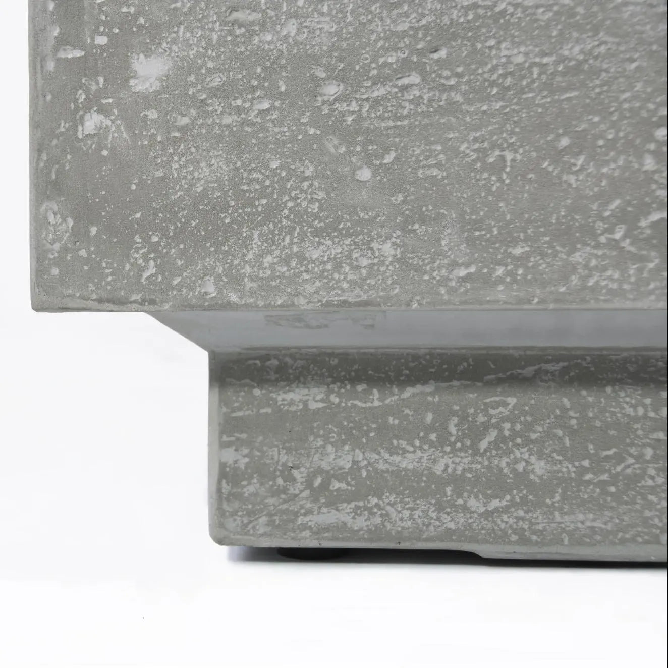 Manhattan 36″ Square Concrete Gas Fire Table – Elementi Elementi