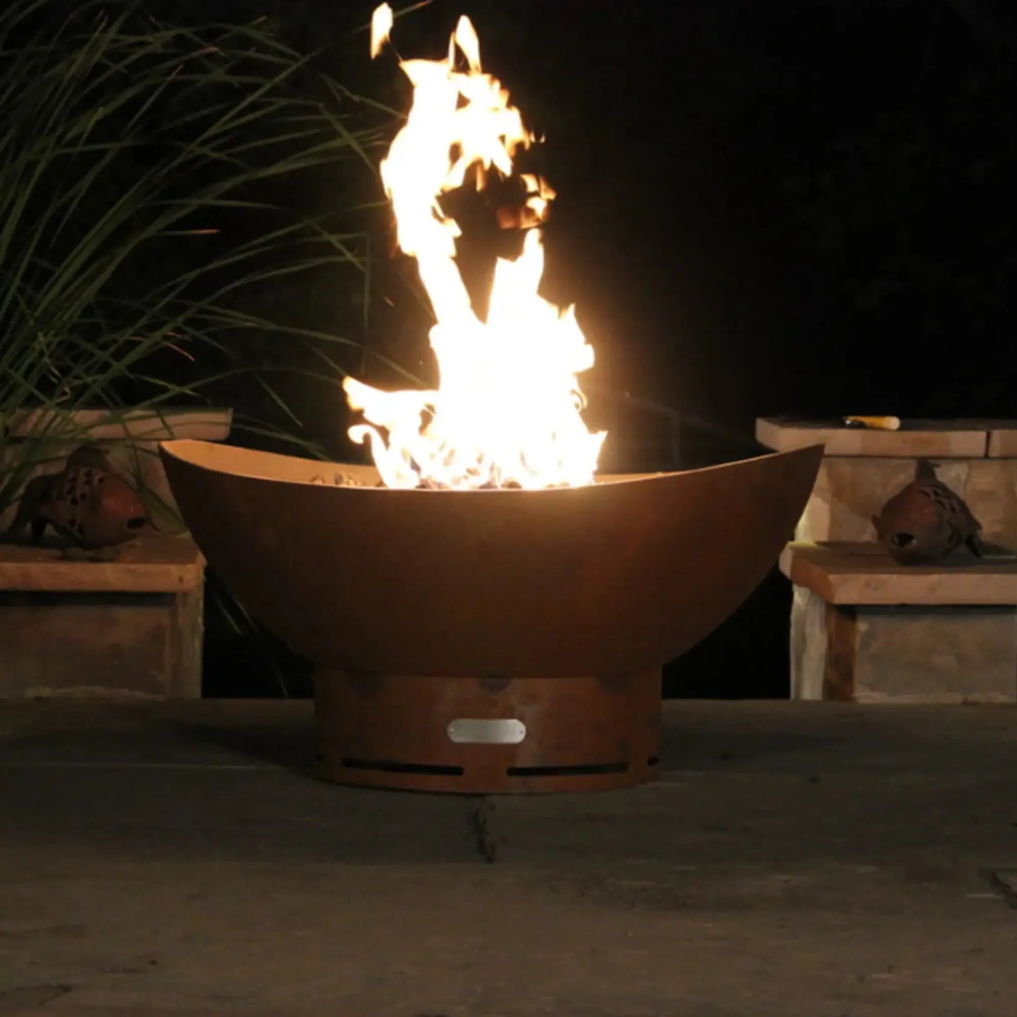 Scallop 36″ Round Gas Fire Pit – Carbon Steel by Fire Pit Art Fire Pit Art