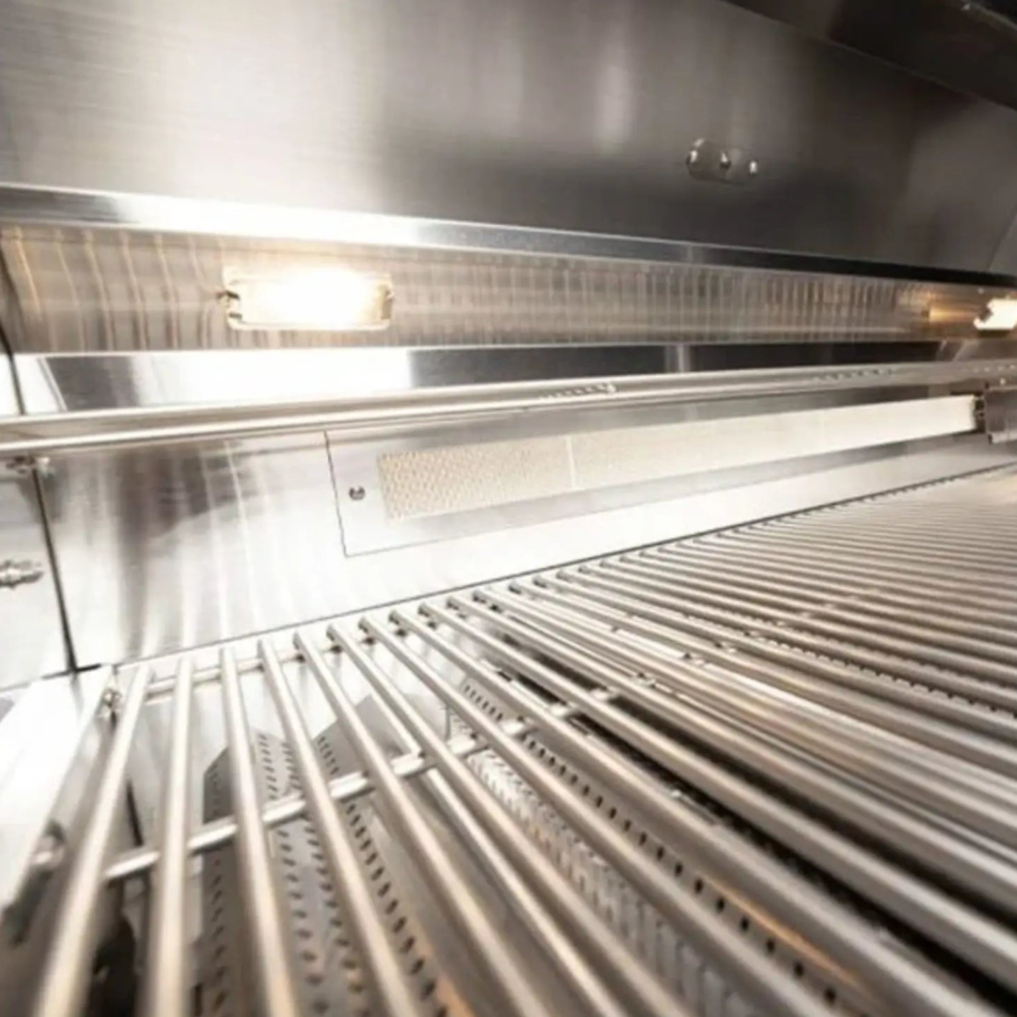 Broilmaster B-Series 40-Inch Fully Loaded 5-Burner Built-In Gas Grill Head broilmaster